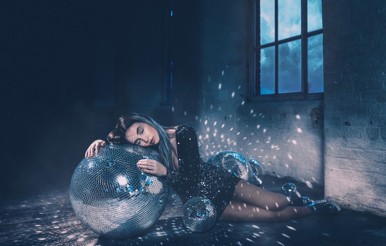 1332x850 Wallpaper girl, reflection, night, pose, glare, balls, wall, sleep, club, window, shoes, mirror, the end, disco, closed eyes, tired image for desktop, section ситуации