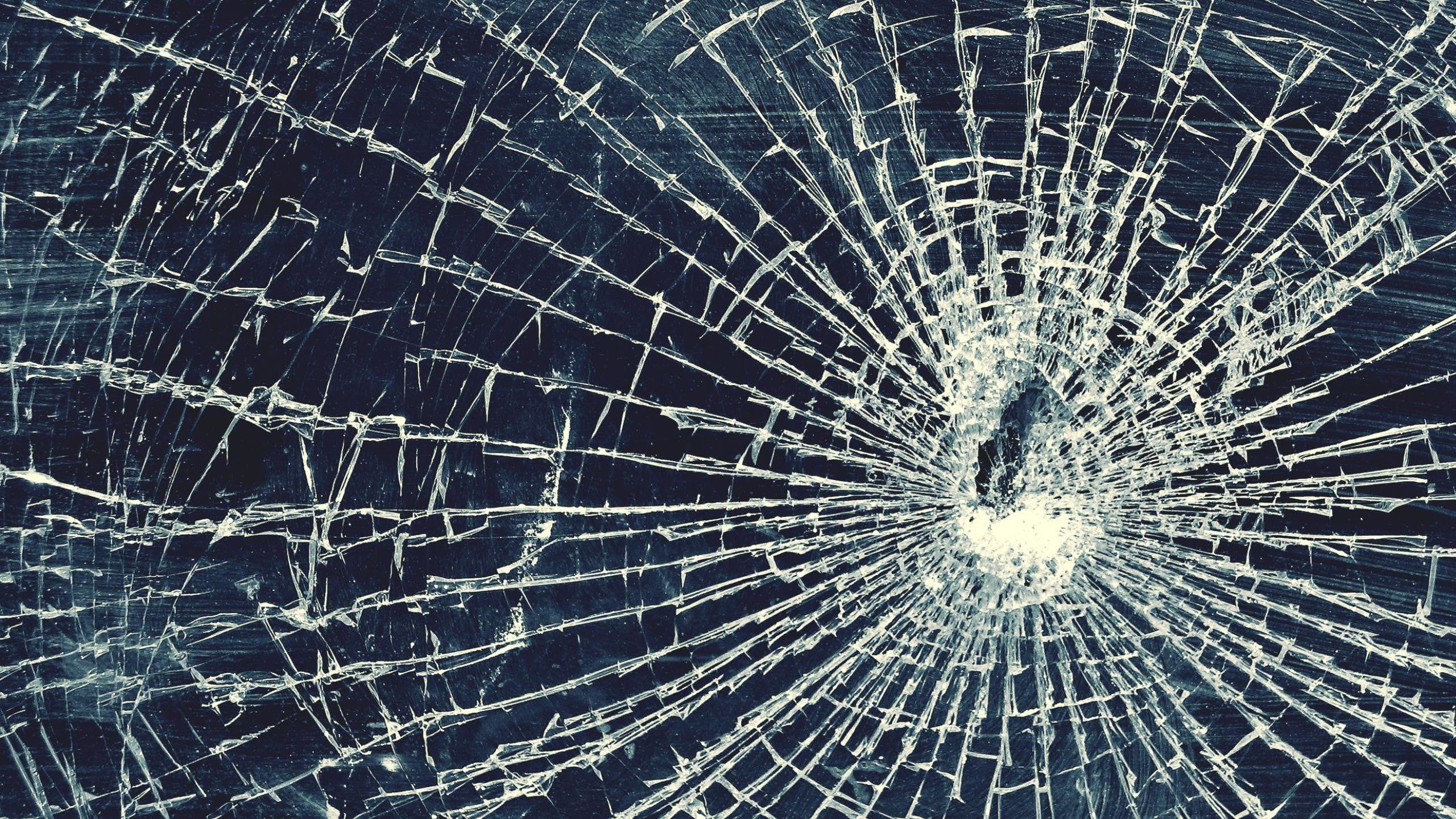 2560x1440 Broken Mirror Wallpaper, HD Broken Mirror Background