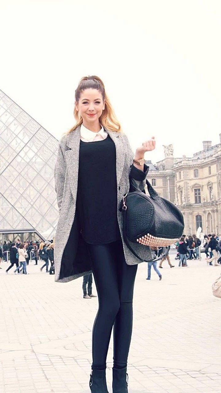 720x1280 Zoe Sugg in Paris Wallpaper Full HD