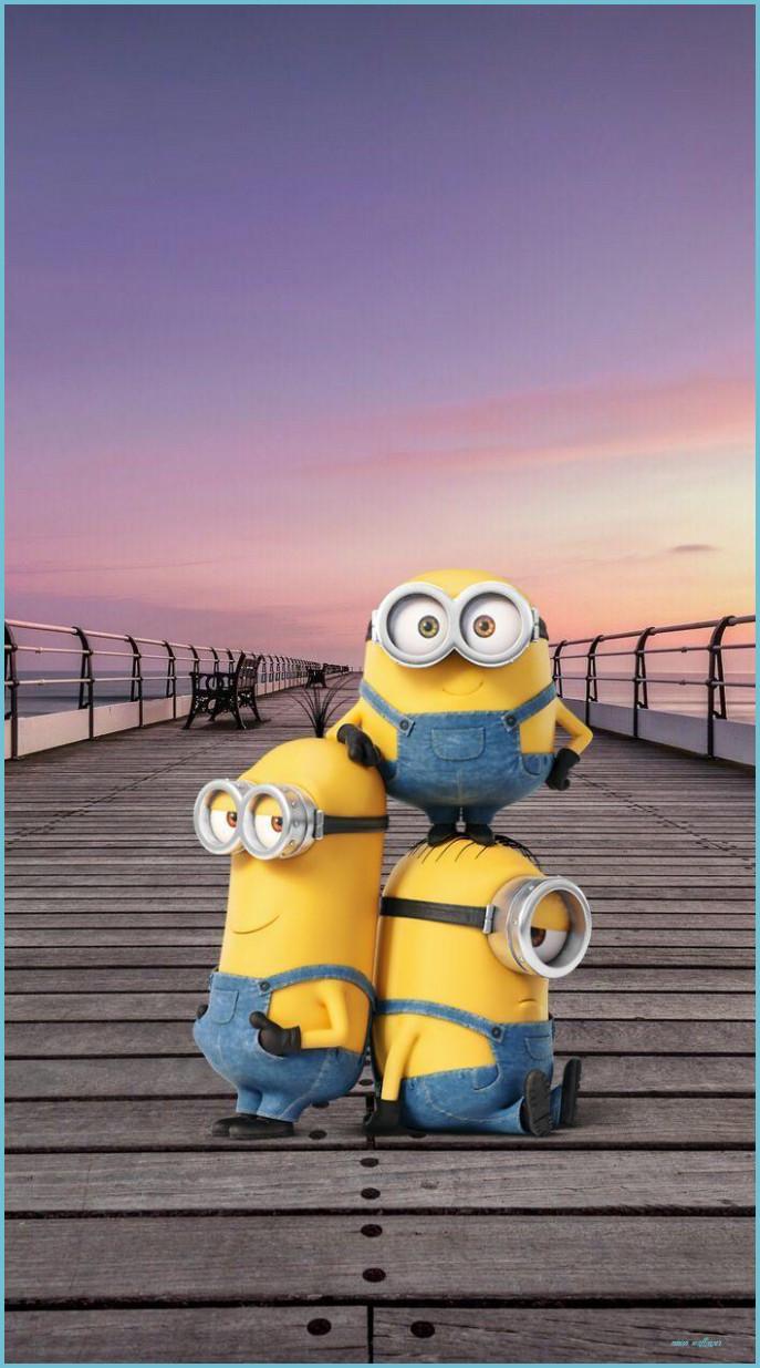 687x1235 IPhone Minions Wallpaper