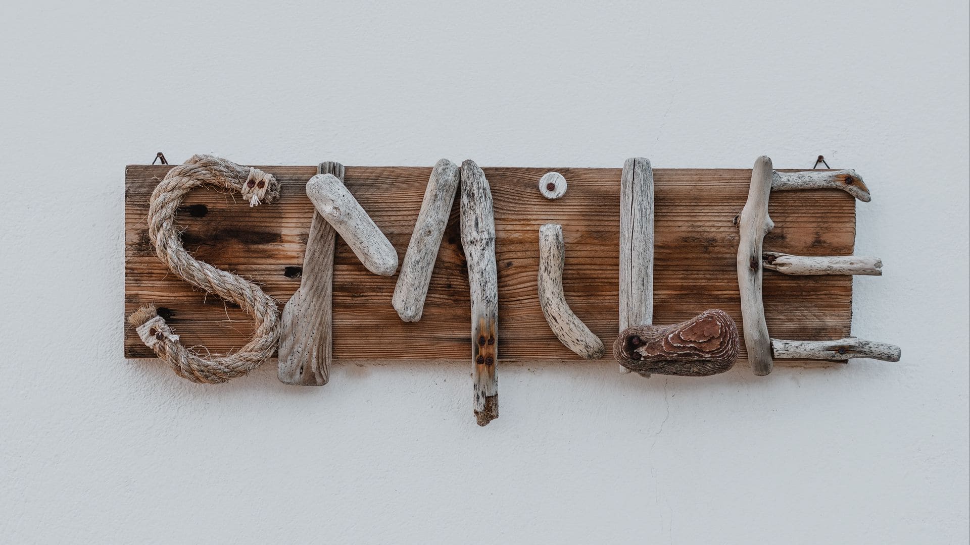 1920x1080 Smile Wallpaper[Desktop, Laptop, iPhone, Android]