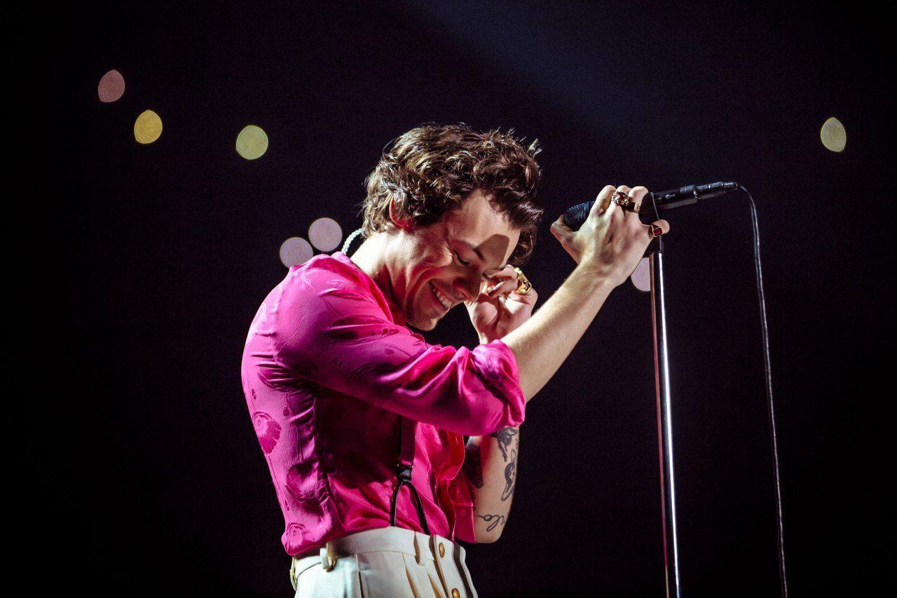 1280x853 Harry Styles Macbook Wallpaper