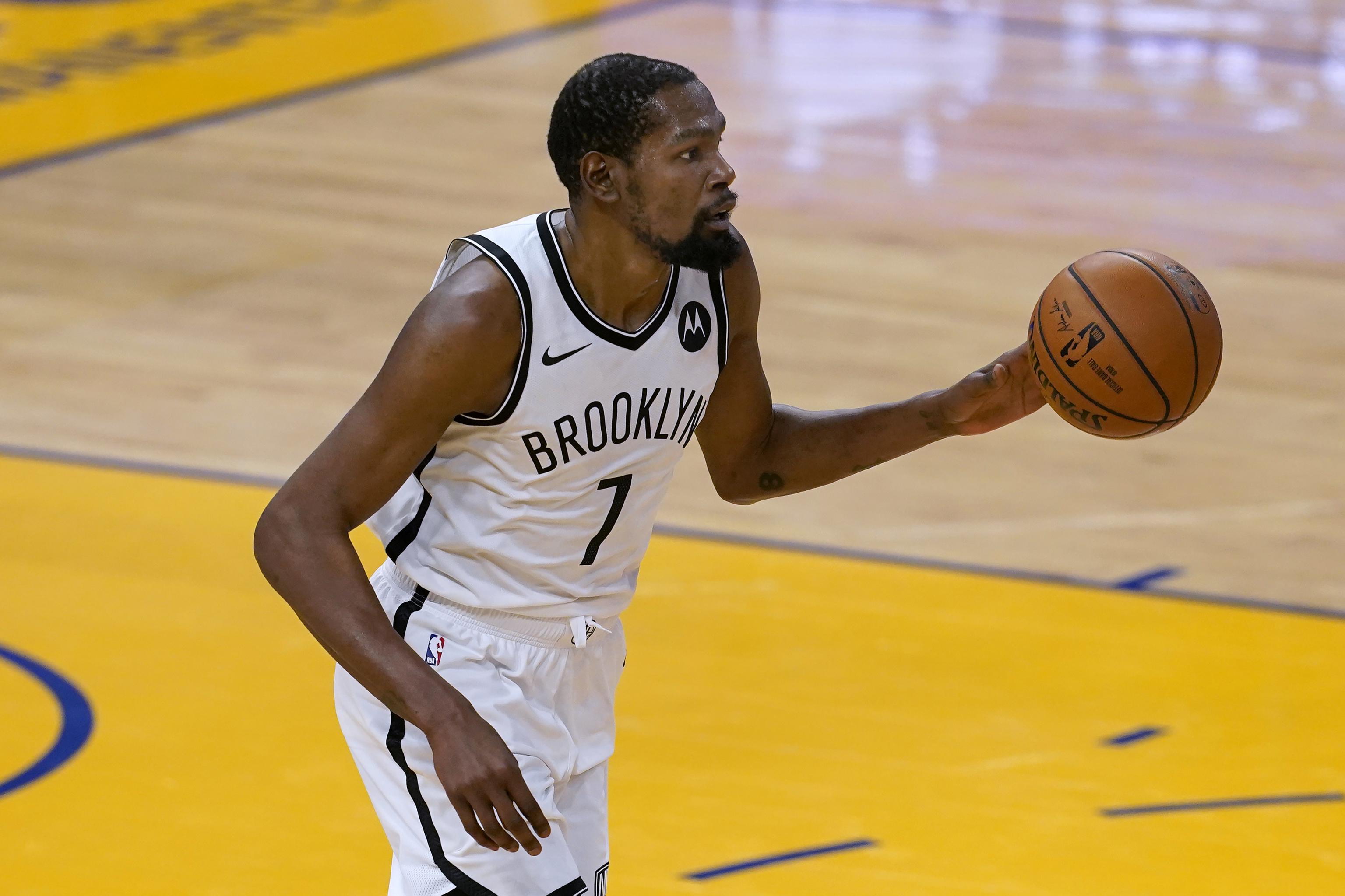 3072x2048 Kevin Durant Responds to Troll Saying 'You Really Can't Lead a Team on Your Own'. Bleacher Report. Latest News, Videos and Highlights