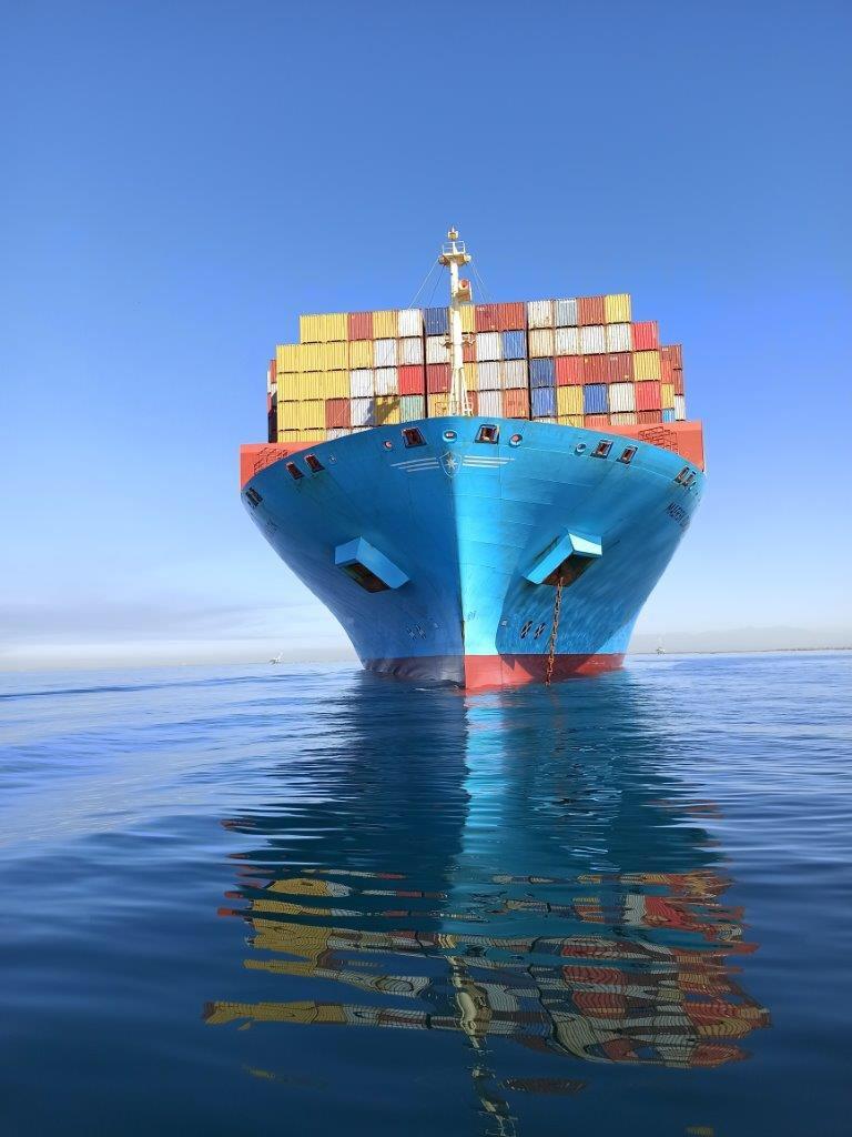 768x1024 Maersk shots of Maersk Edmonton at anchorage in Los Angeles. Photo courtesy of Captain Lok earlier this year. #Maersk #togetheralltheway