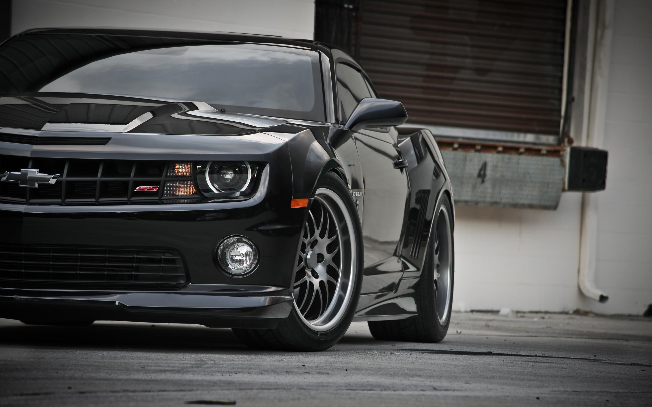 2560x1600 Awesome Black Camaro Wallpaper