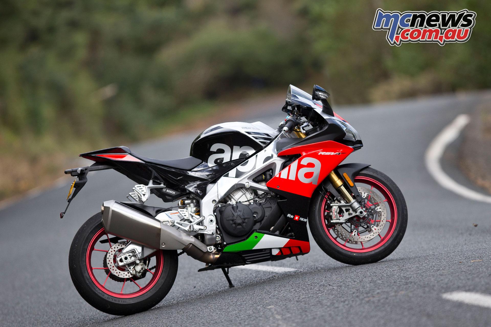 1920x1280 Aprilia RSV4 RF 'Factory'