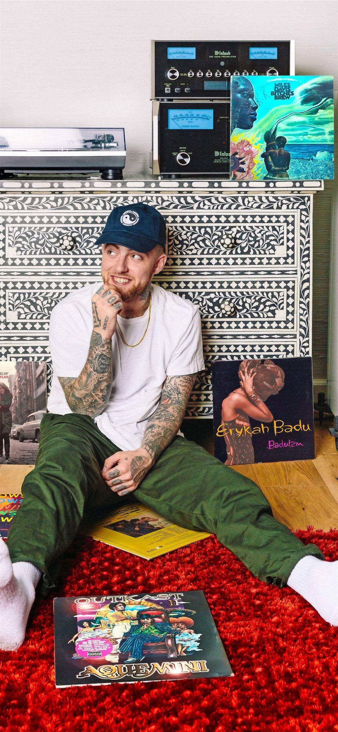 1125x2436 Mac Miller Wallpaper