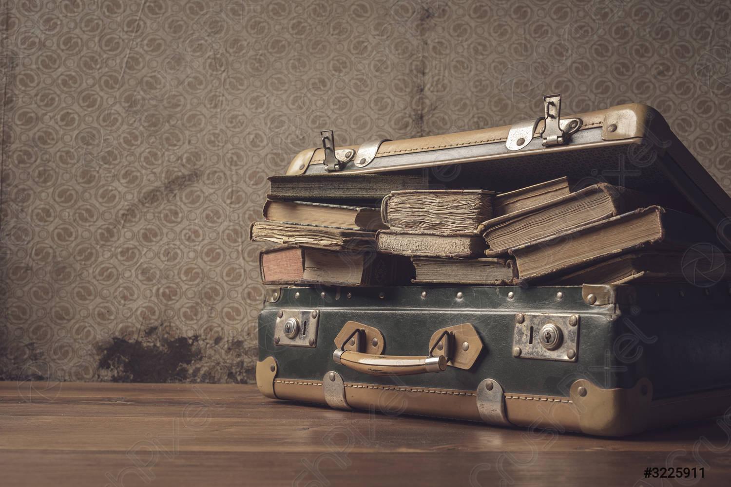 Vintage Suitcase Wallpapers - Top Free Vintage Suitcase Backgrounds