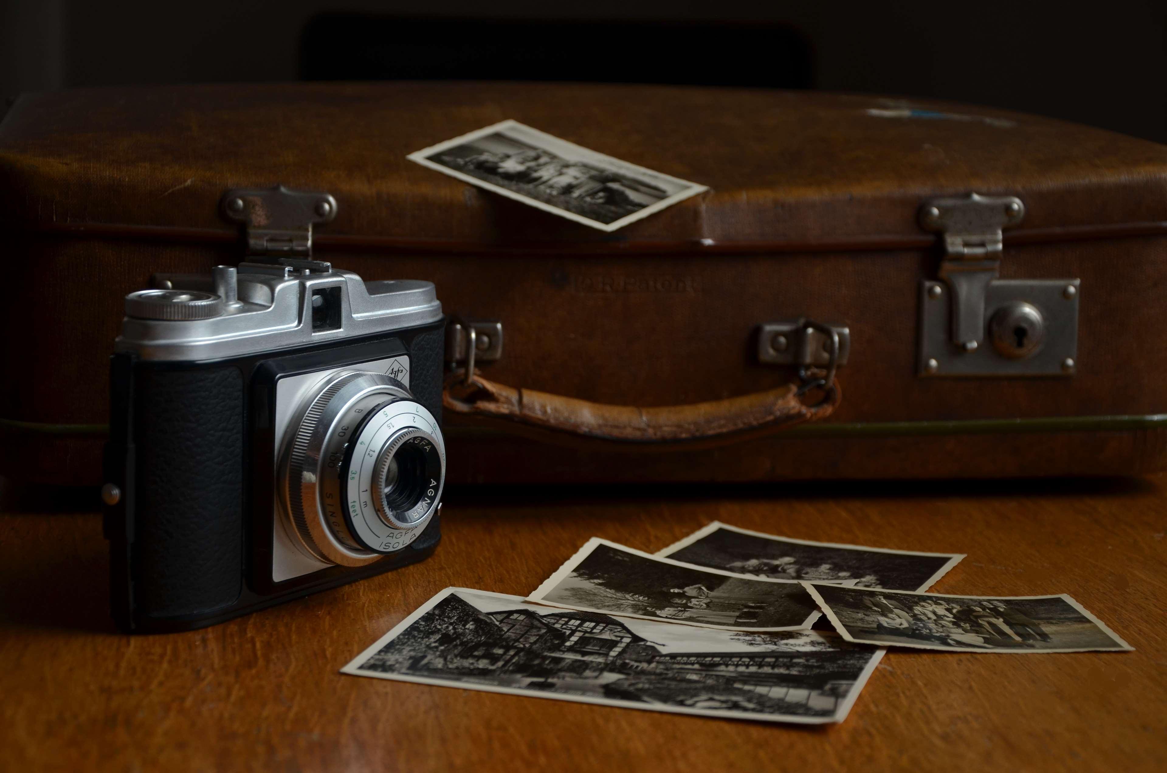 3840x2543 agfa, antiquarian, camera, film, image, luggage, memories, old, old photo, paper picture, paper prints, photograph, photography, photo, suitcase, travel, vintage 4k wallpaper