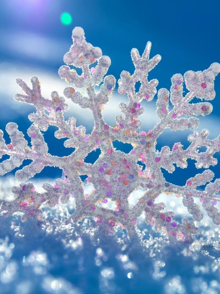 768x1024 Beautiful Snowflake iPad mini wallpaper