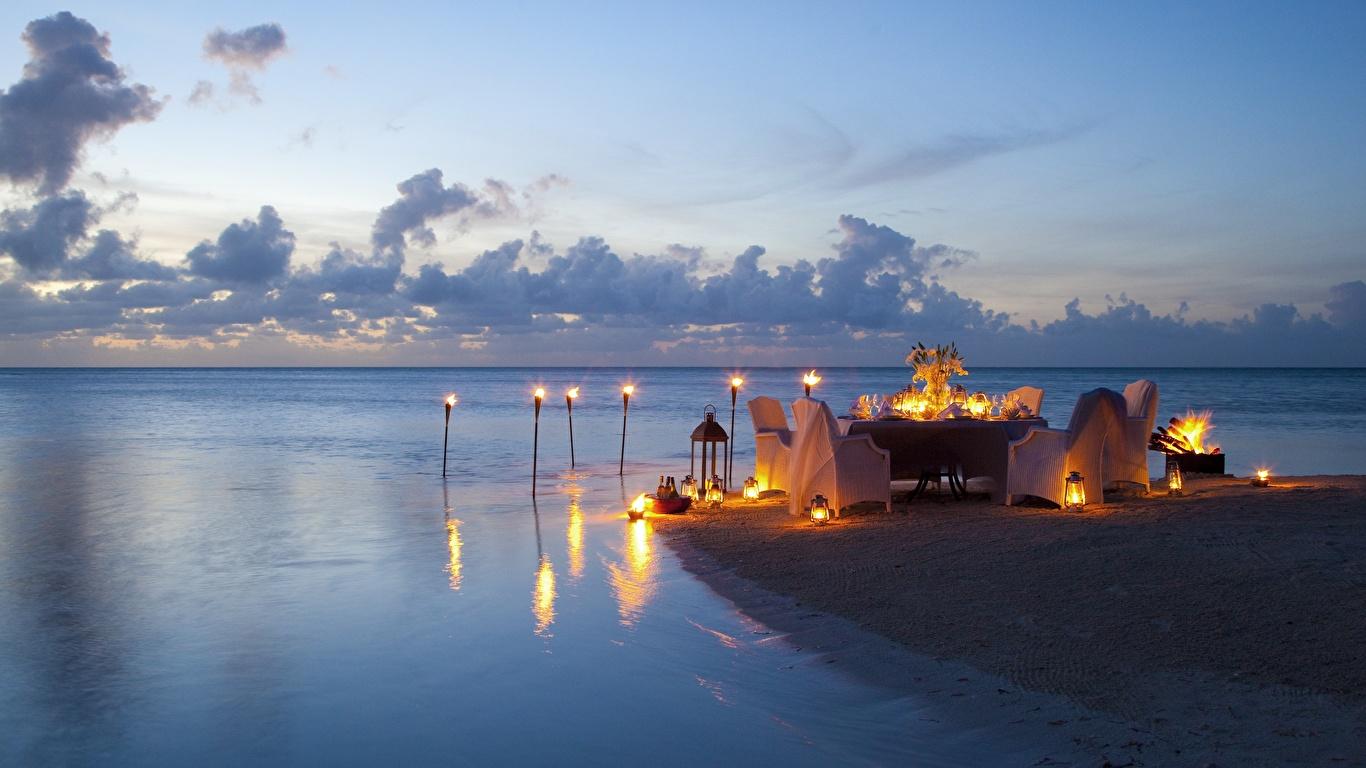 1366x768 Desktop Wallpaper romantic dinner view Beach Sea Nature 1366x768