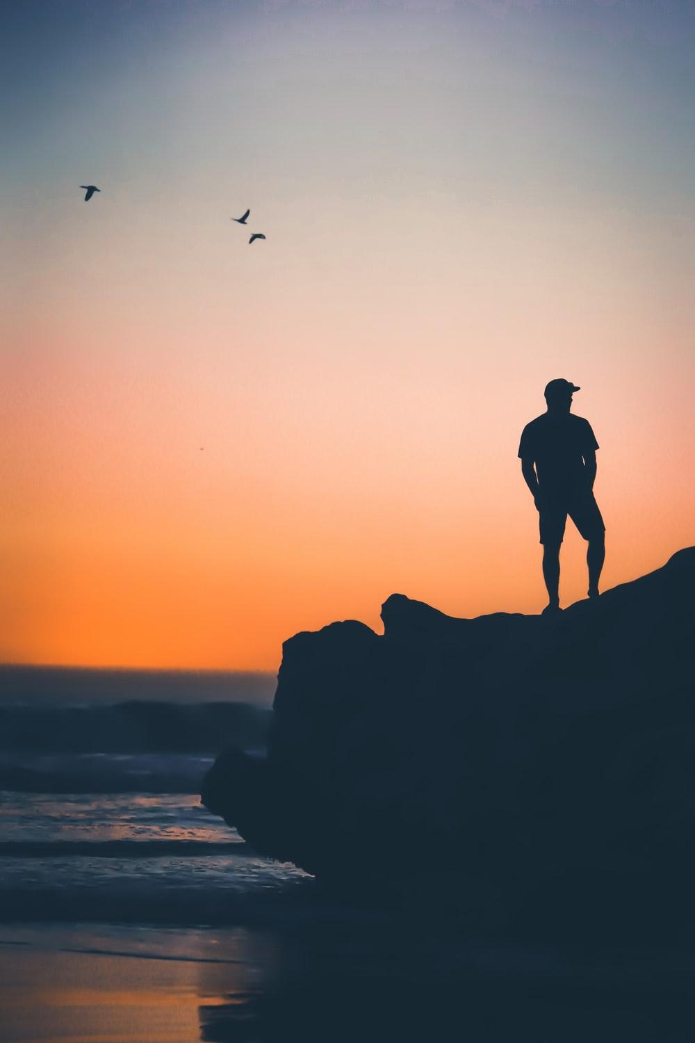 1000x1500 Man Alone Picture [HD]. Download Free Image