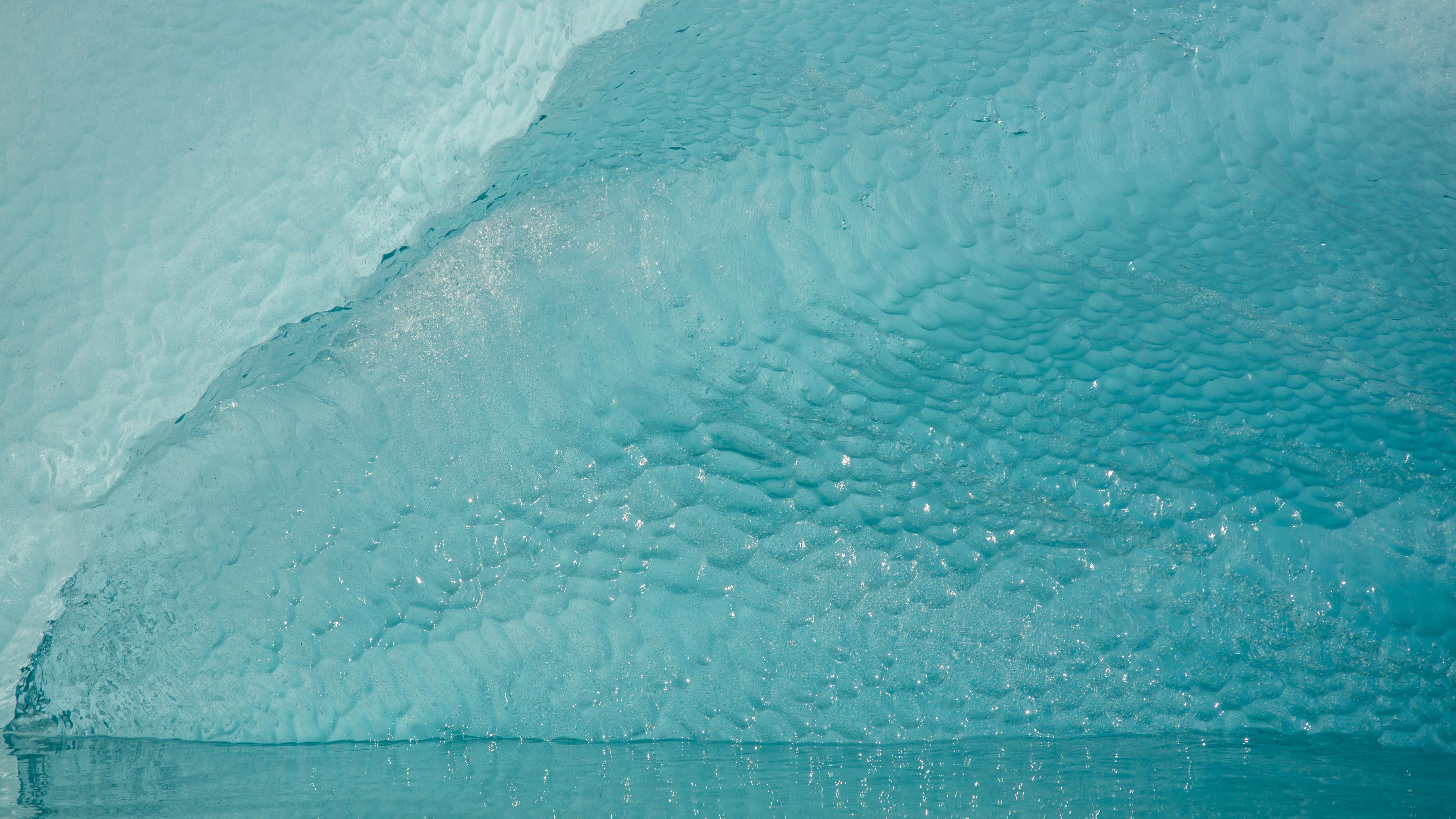 5760x3240 Teal