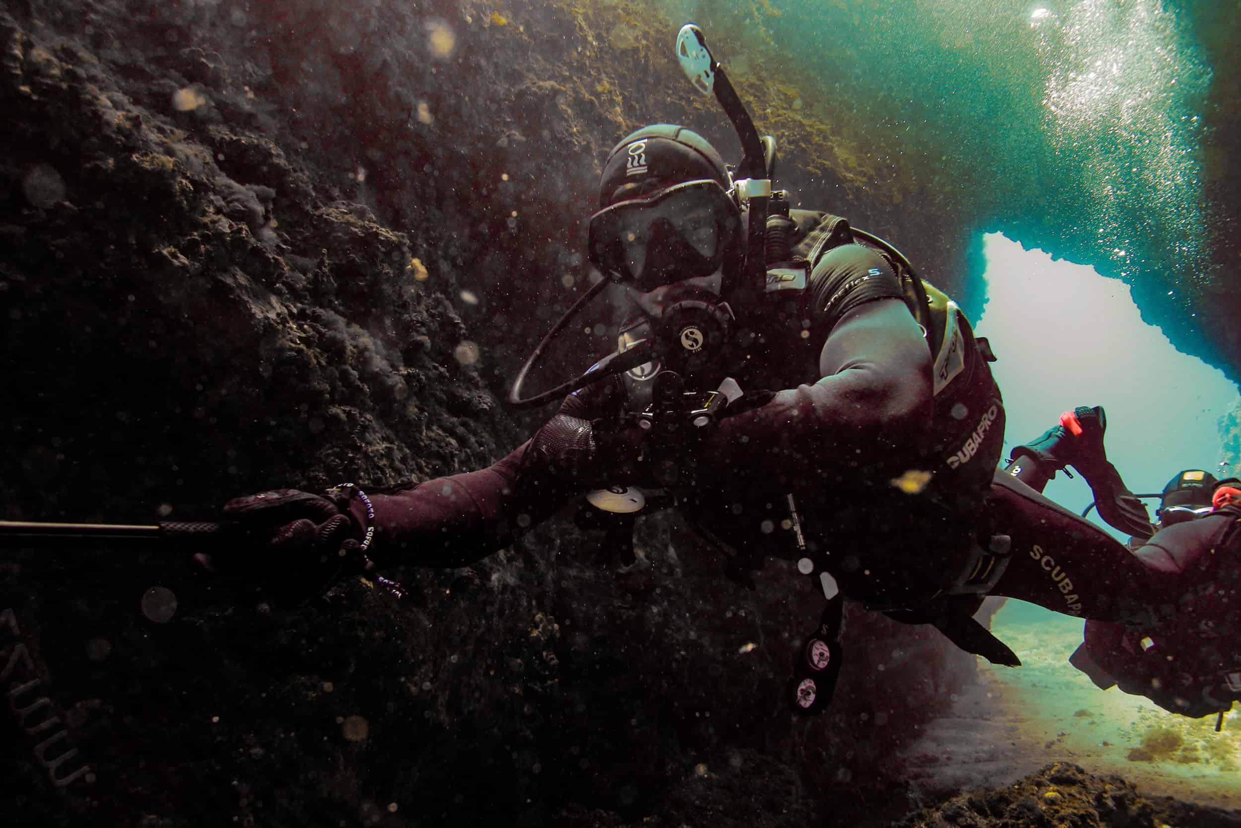 2500x1667 Best way to increase your income with scuba diving Diving Corner