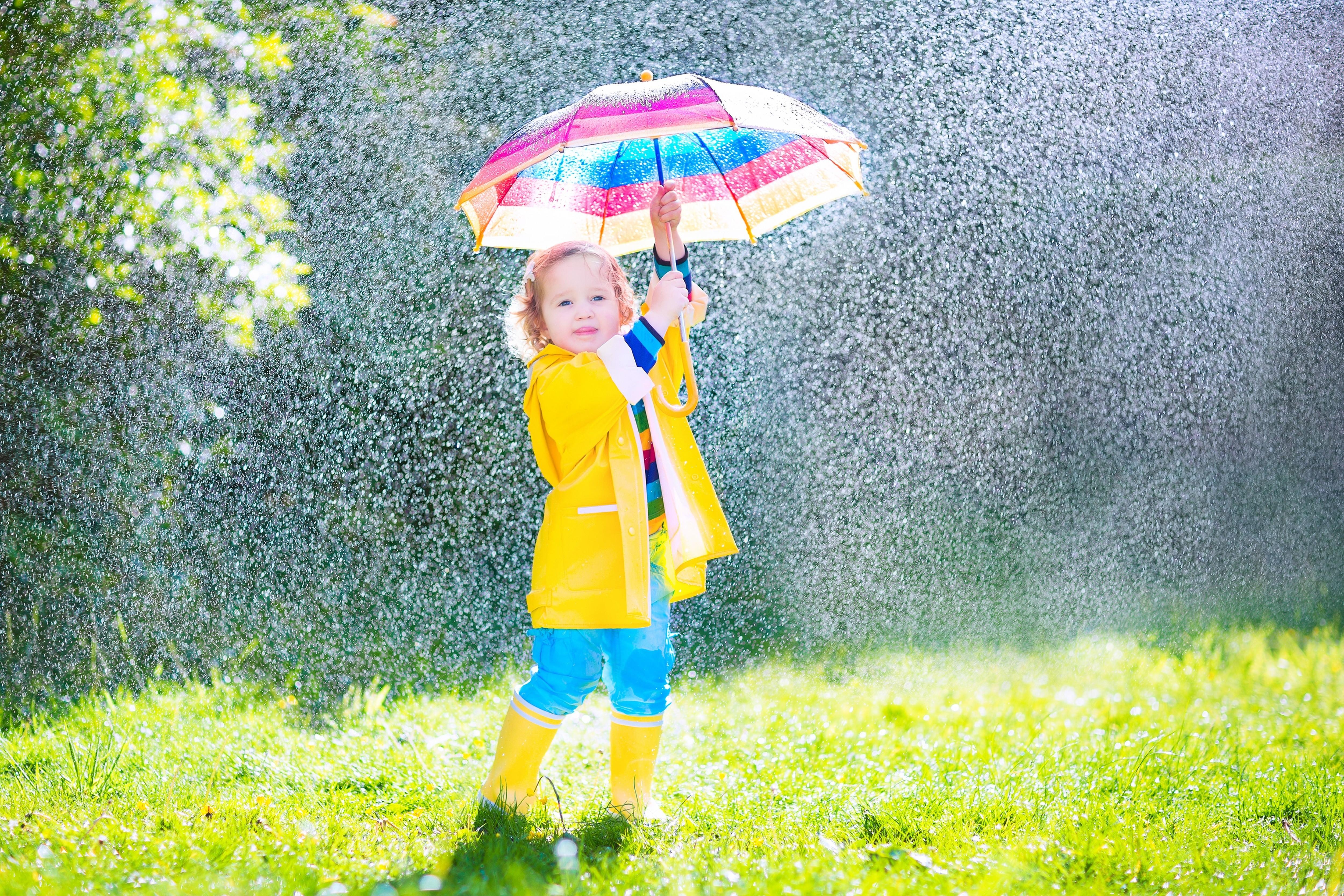 5000x3333 4K, 5K, Rain, Little girls, Umbrella. Mocah HD Wallpaper