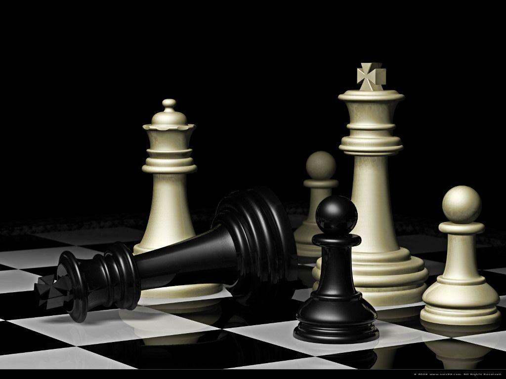 1024x768 Queen Chess Piece Wallpaper