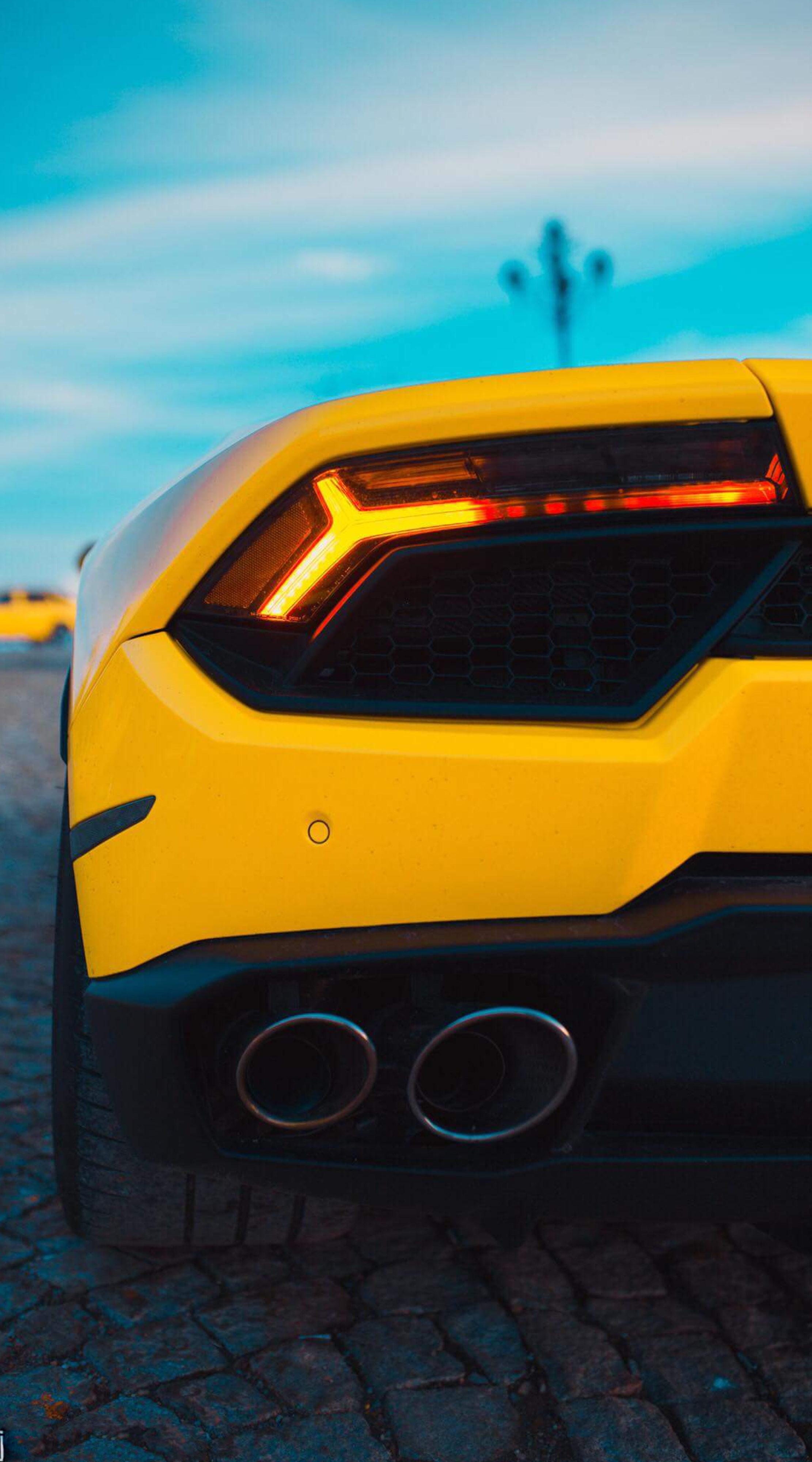 2222x4000 Lamborghini Huracan Wallpaper For Mobile