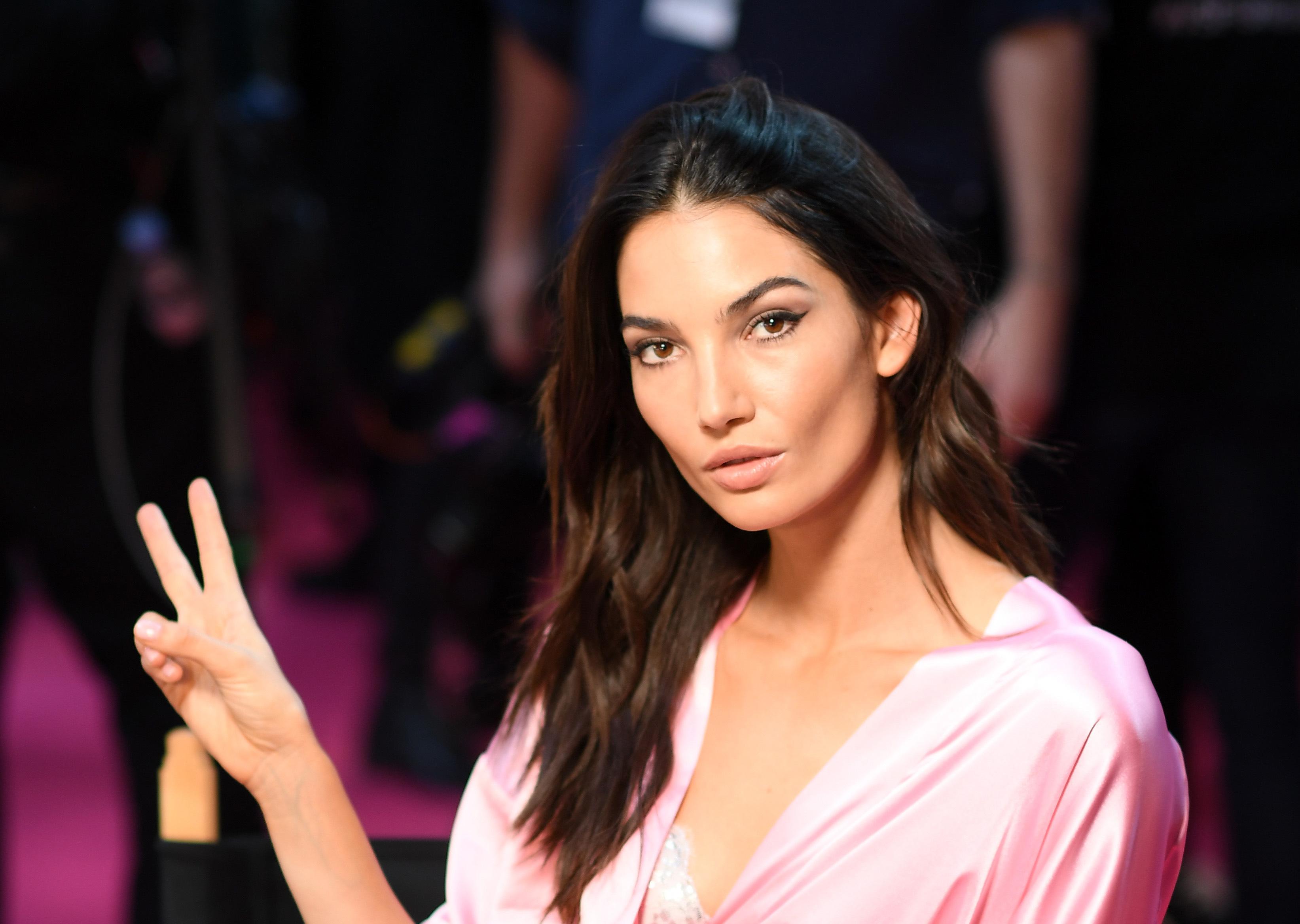3286x2336 Lily Aldridge HD Celebrities, 4k Wallpaper, Image, Background, Photo and Picture