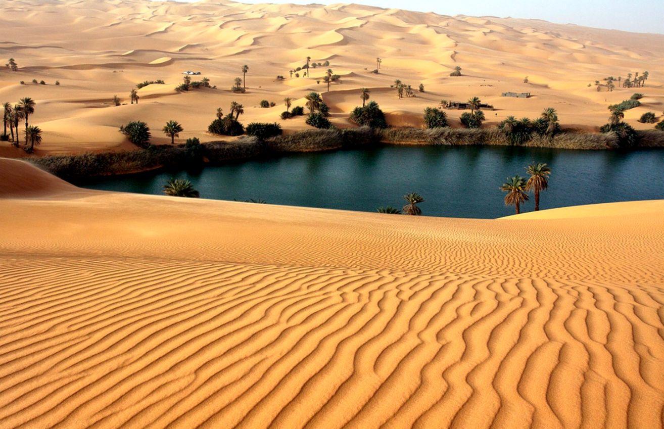 Beautiful deserts. Оазис Убари Ливия. Ливия пустыня сахара Оазис. Оазис и Бархан. Оазис в Африке.