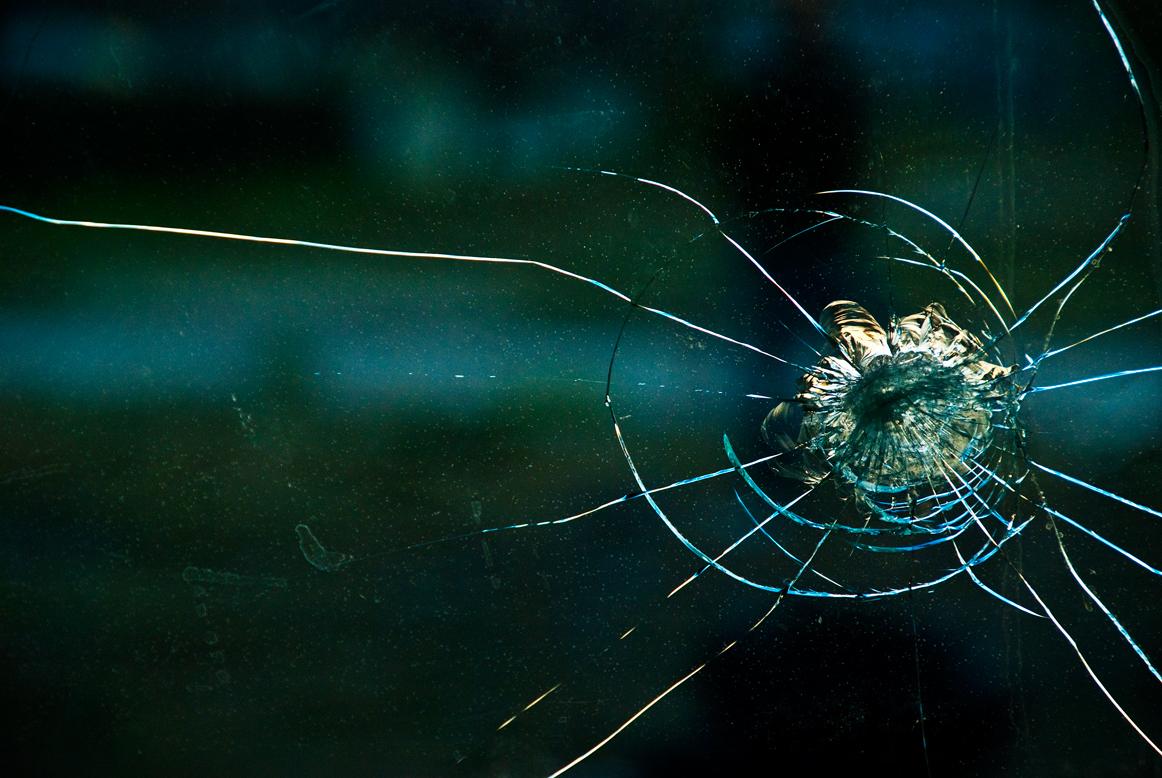 1162x778 Fix Broken Window Crack Glass HD Wallpaper