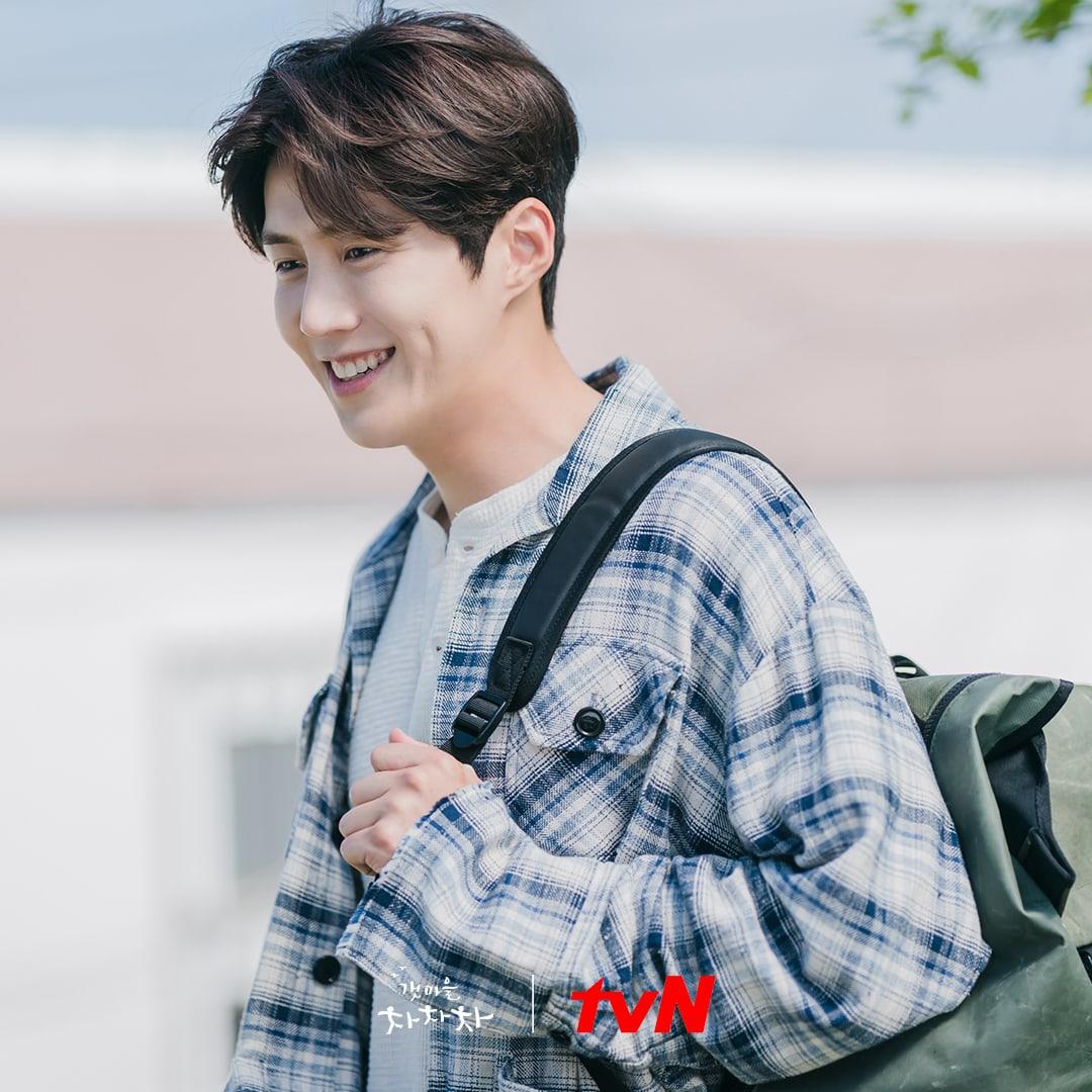 1080x1080 Shin Min Ah And Kim Seon Ho Share 3 Reasons To Tune In To “Hometown Cha Cha Cha”