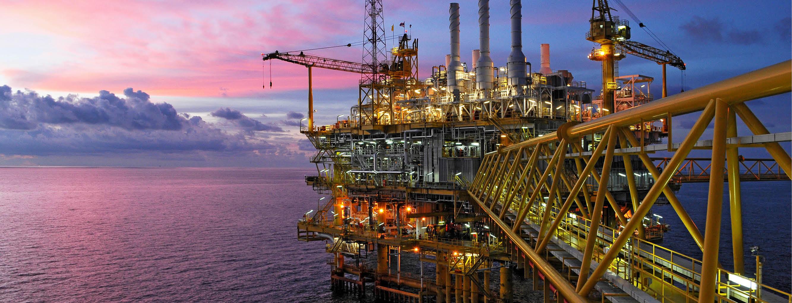 2667x1020 Oil & Gas Lawyers