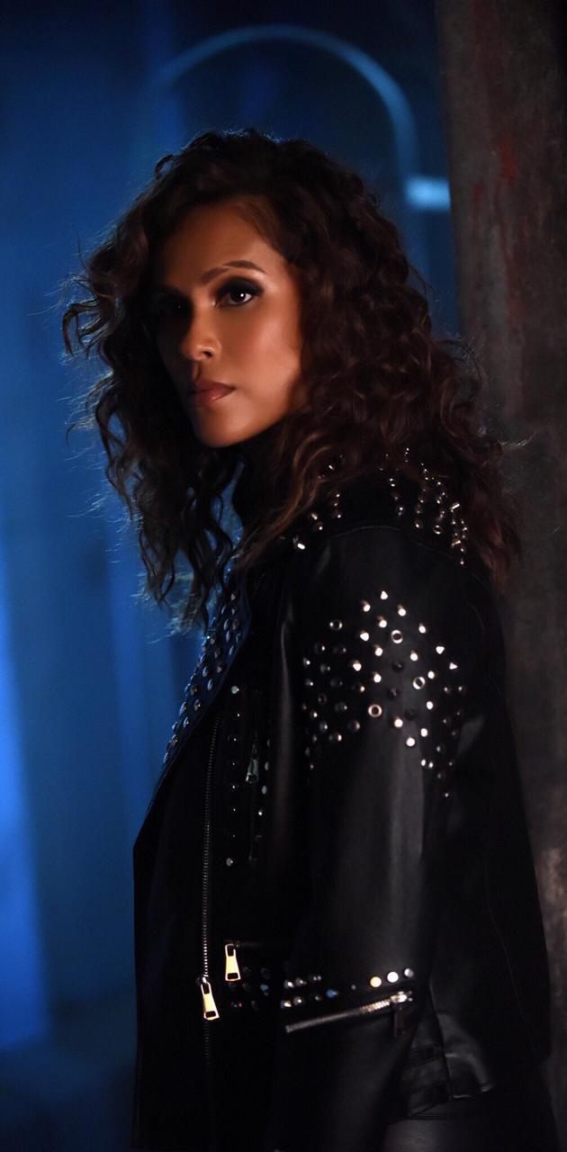 630x1280 Mazikeen wallpaper