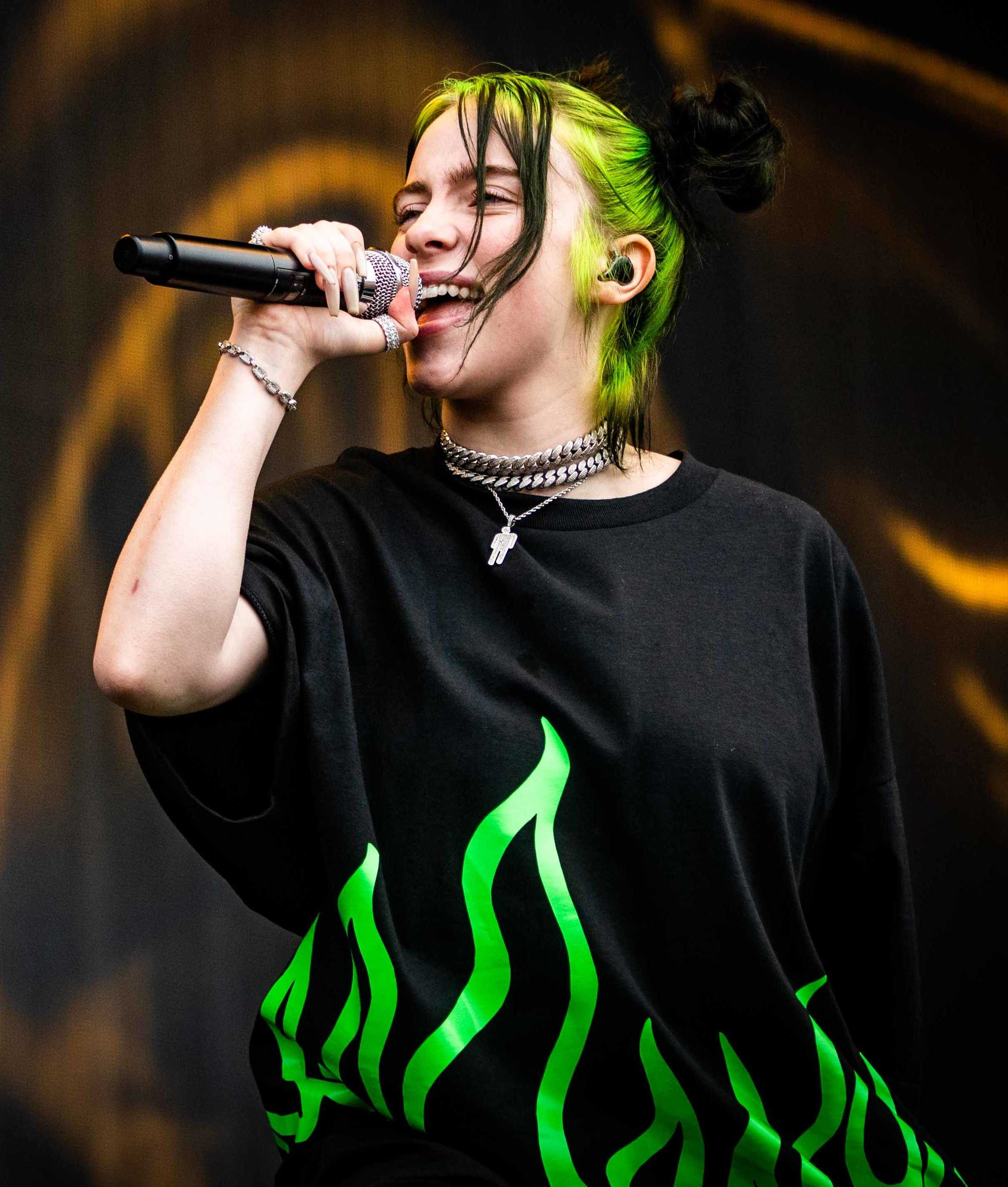2423x2854 Desktop Billie Eilish Wallpaper
