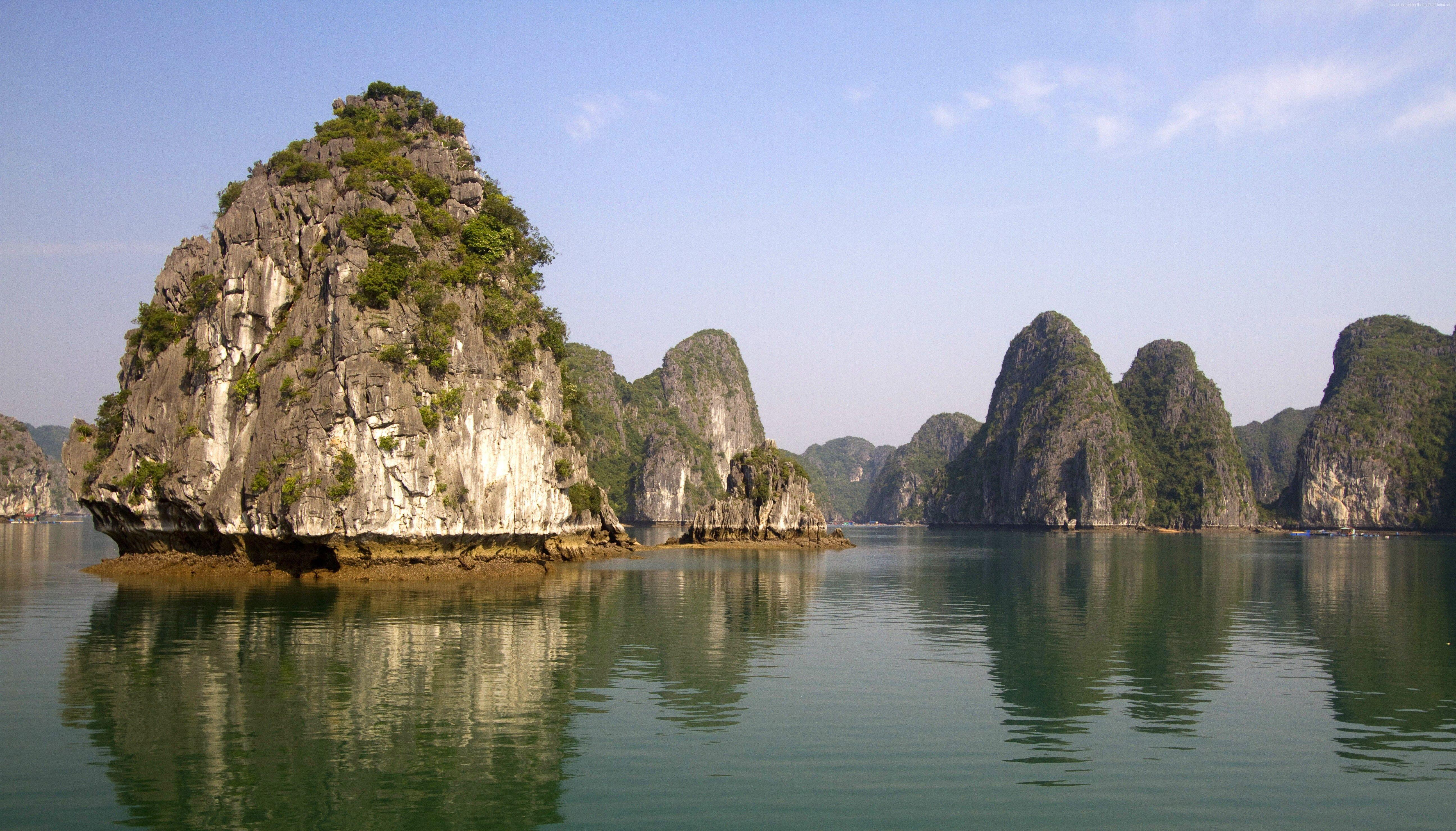 5184x2960 Ha Long Bay Halong Bay #Vietnam #Mountains #cruises #Travel #rest #boat #river K #wallpaper #hdwallpaper #des. Ha long bay, Halong bay vietnam, Cruise europe