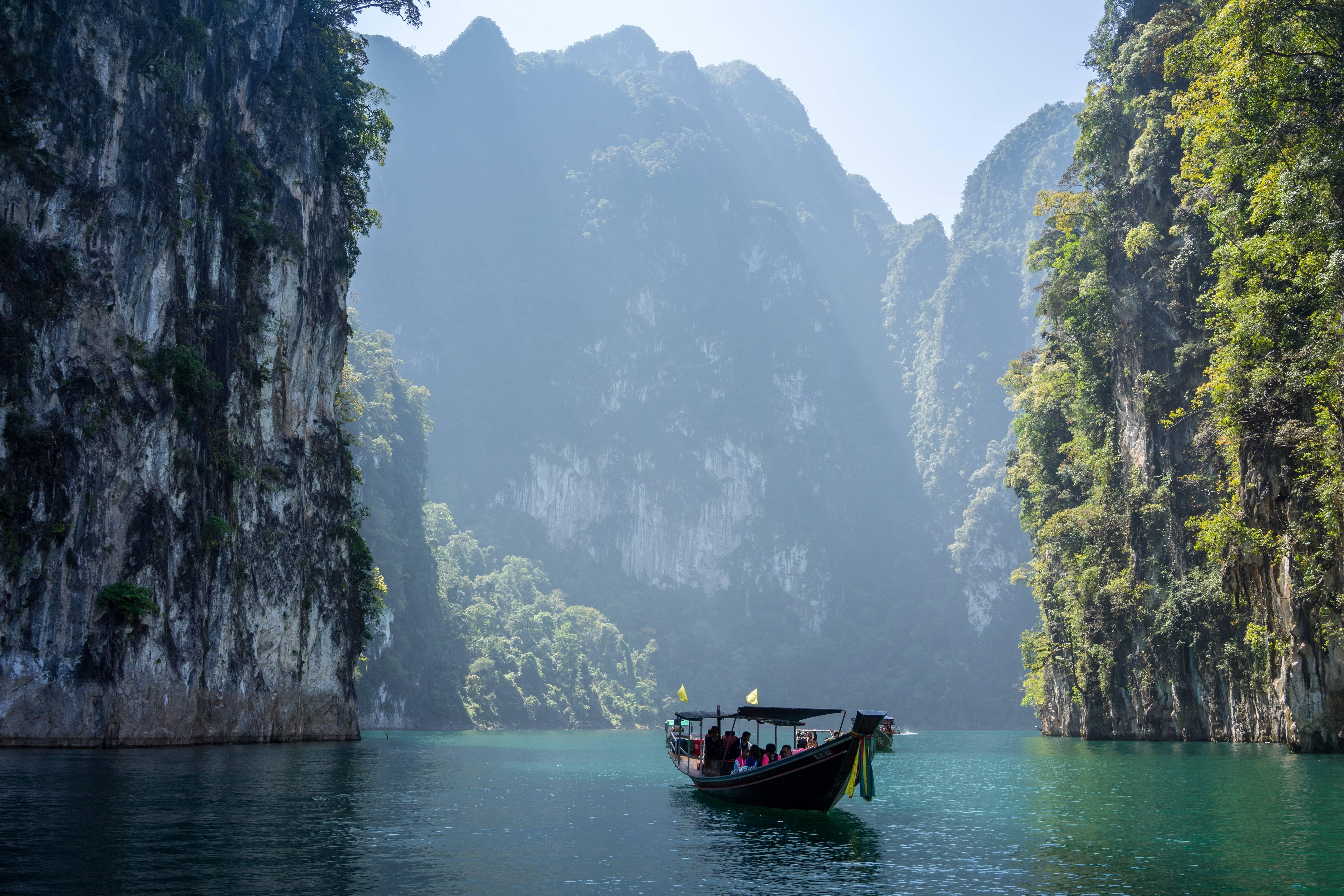 6000x4000 Halong Bay 4K wallpaper