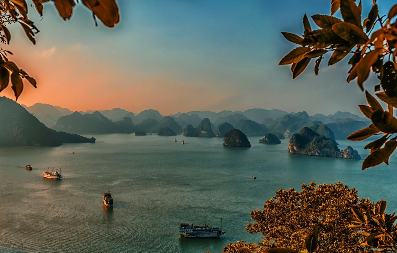 1332x850 Wallpaper sea, sunset, rocks, ships, Bay, Vietnam, Halong image for desktop, section пейзажи