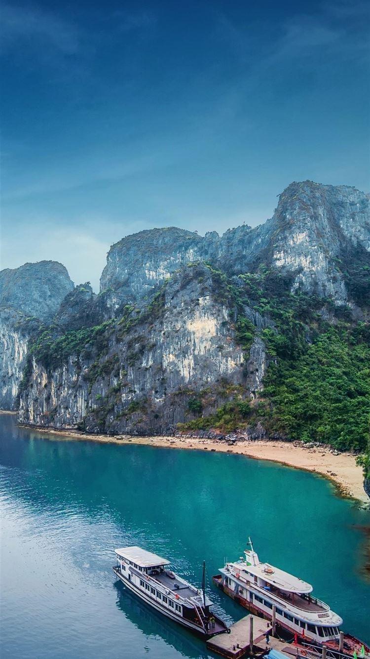 750x1334 Ha Long Bay Cave iPhone Wallpaper Free Download