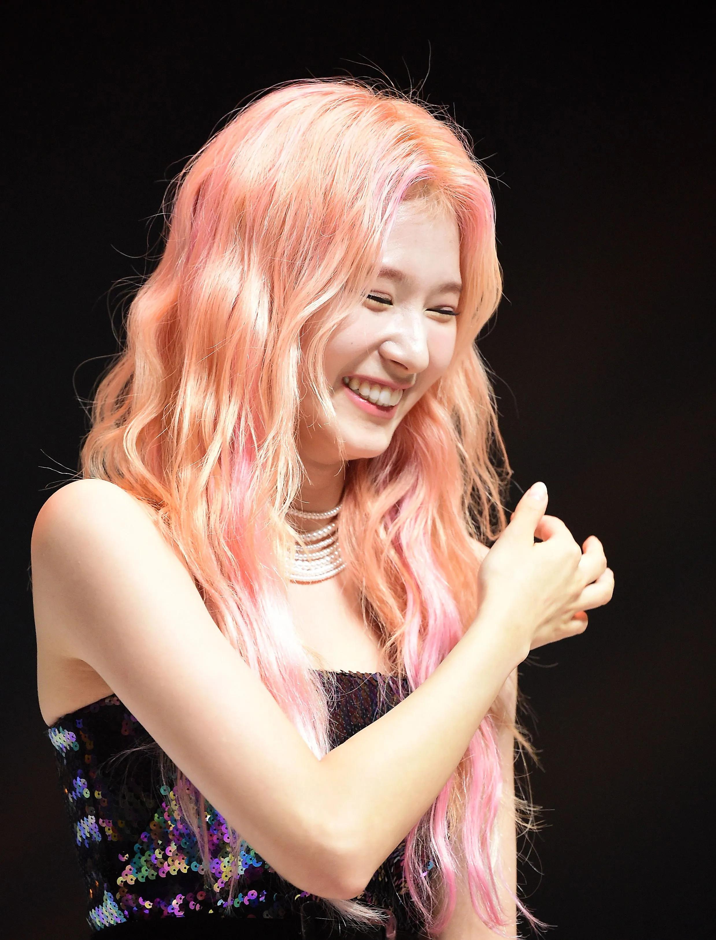 2477x3253 TWICE Sana 'Feel Special' comeback showcase (press photo)