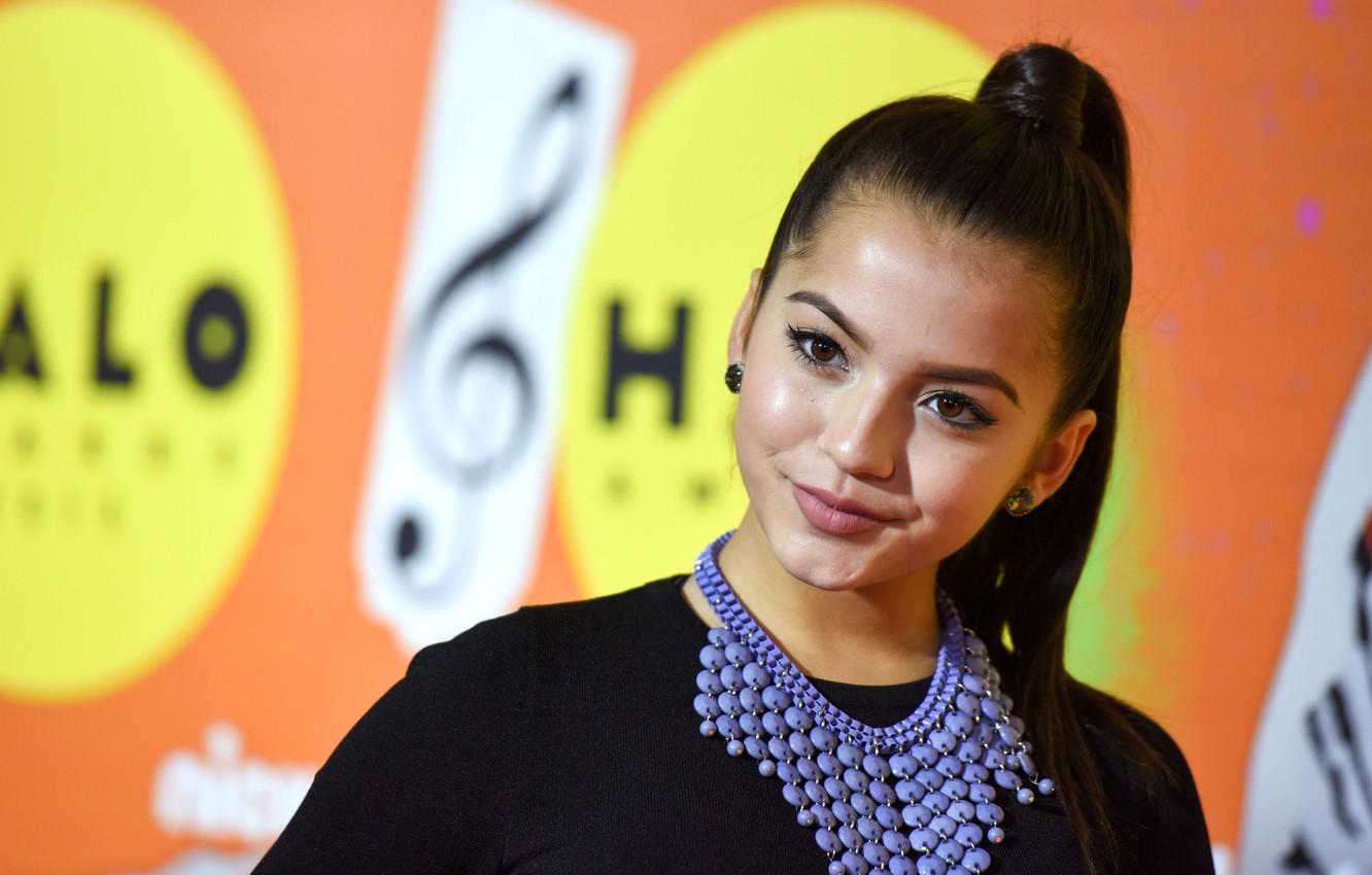 1332x850 Wallpaper look, pose, makeup, actress, singer, hair, Izabela Moner, Isabela Moner, Isabela Merced image for desktop, section девушки