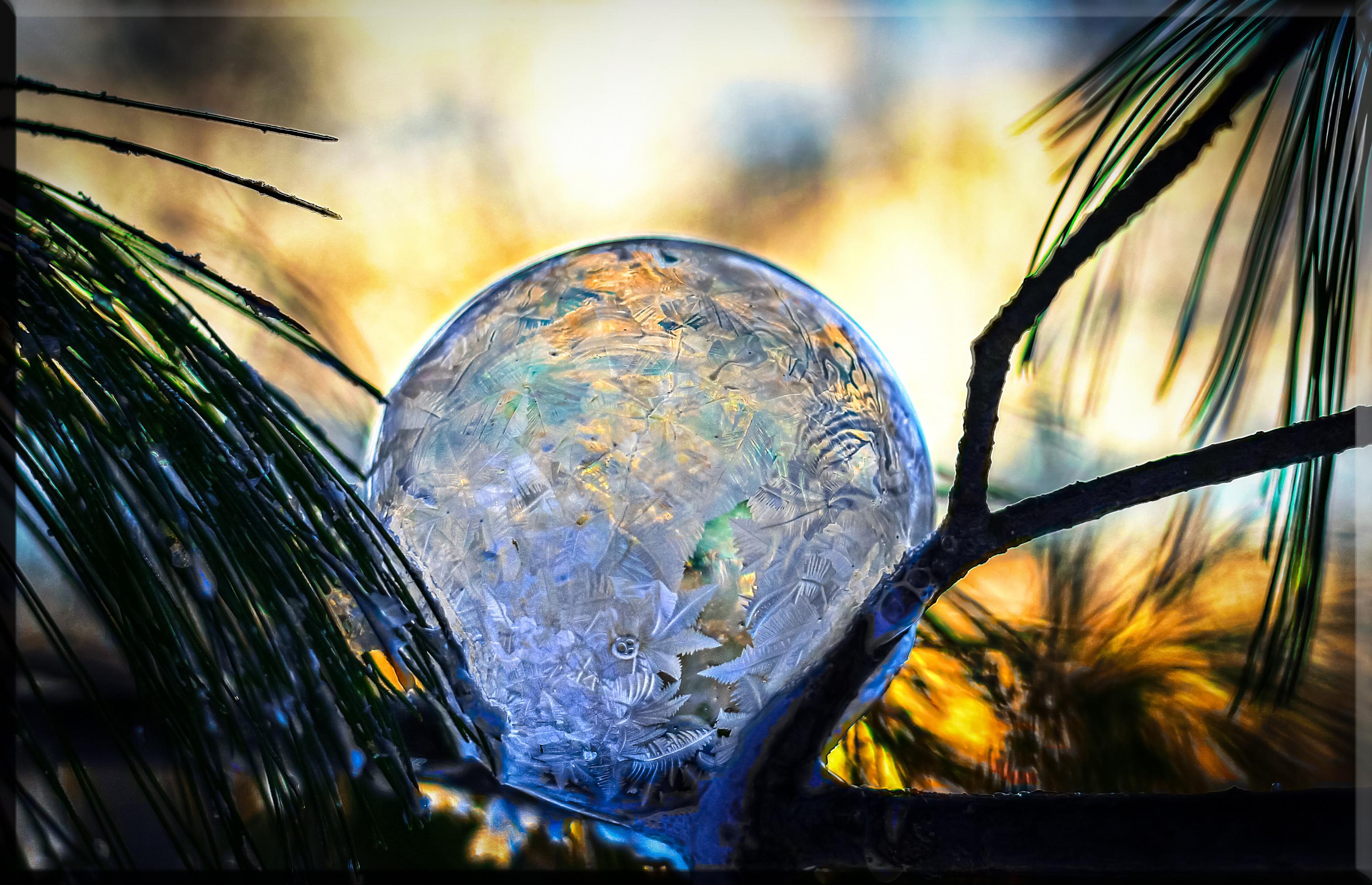 3073x1982 Frozen Bubbles II by stylo Desktop Wallpaper
