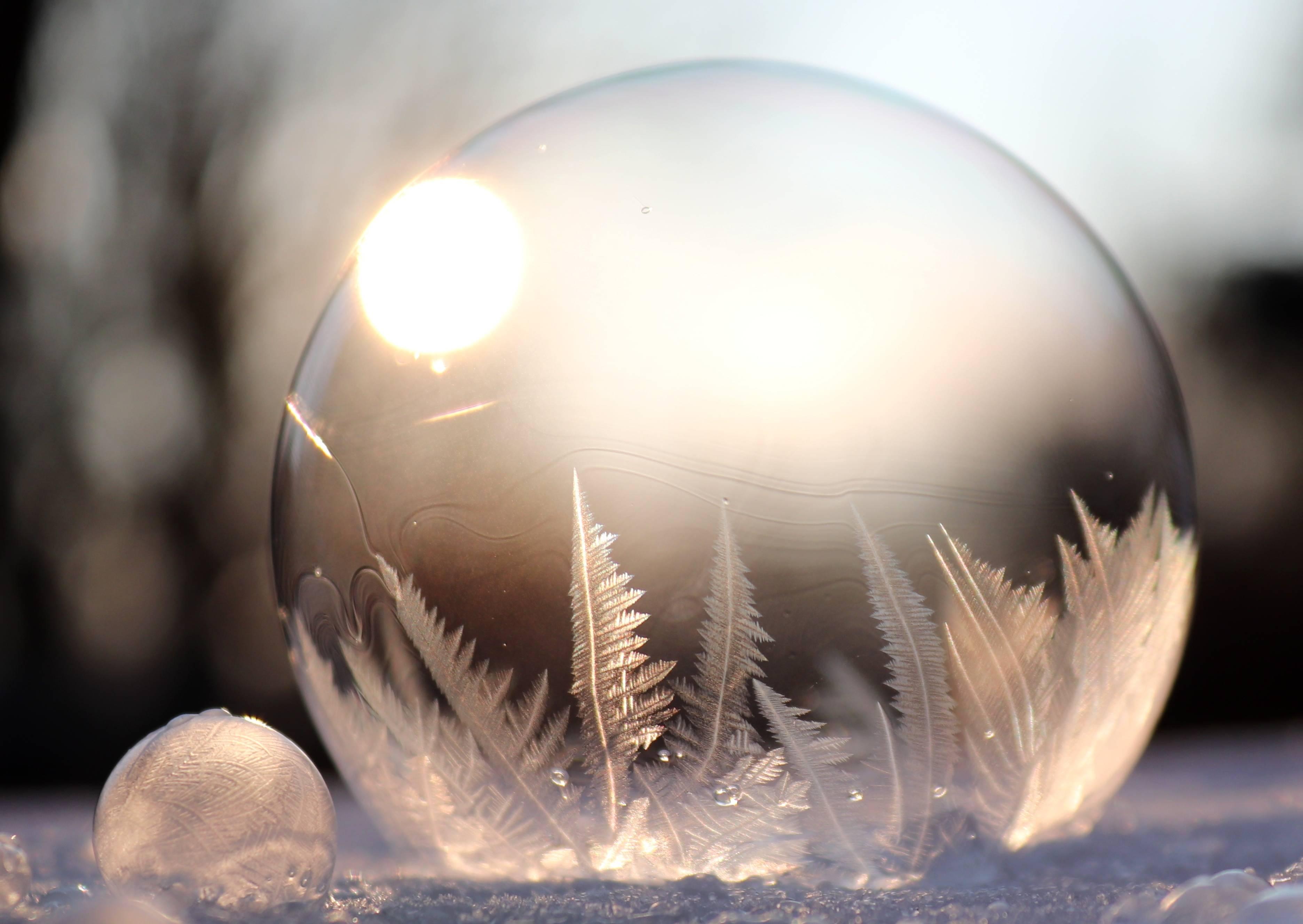 3744x2656 #bubble, #frozen, #bubble, #soap, #eiskristalle, #frost, #winter. Mocah HD Wallpaper