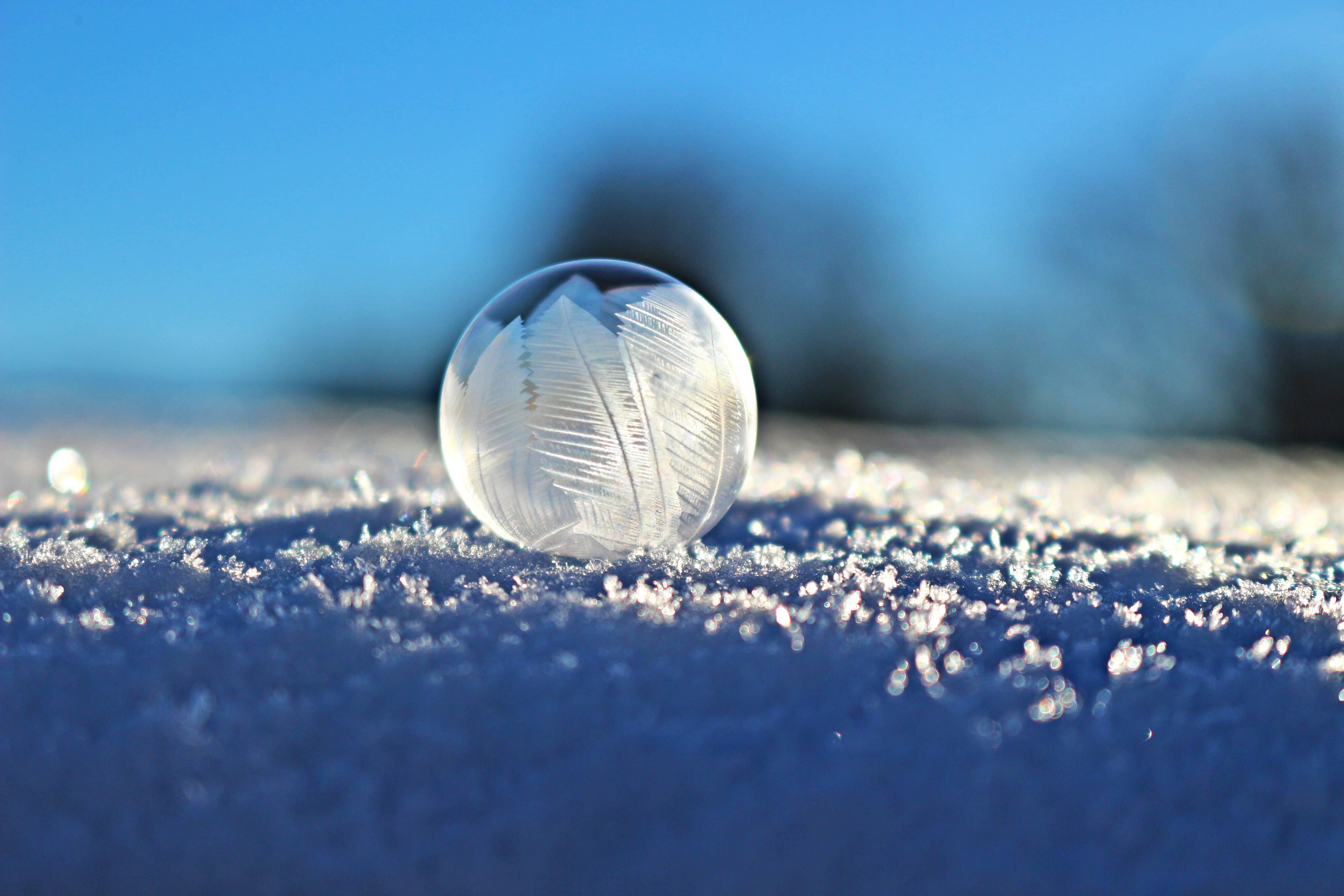 5184x3456 #bubble, #frozen, #bubble, #soap, #eiskristalle, #frost, #winter. Mocah HD Wallpaper