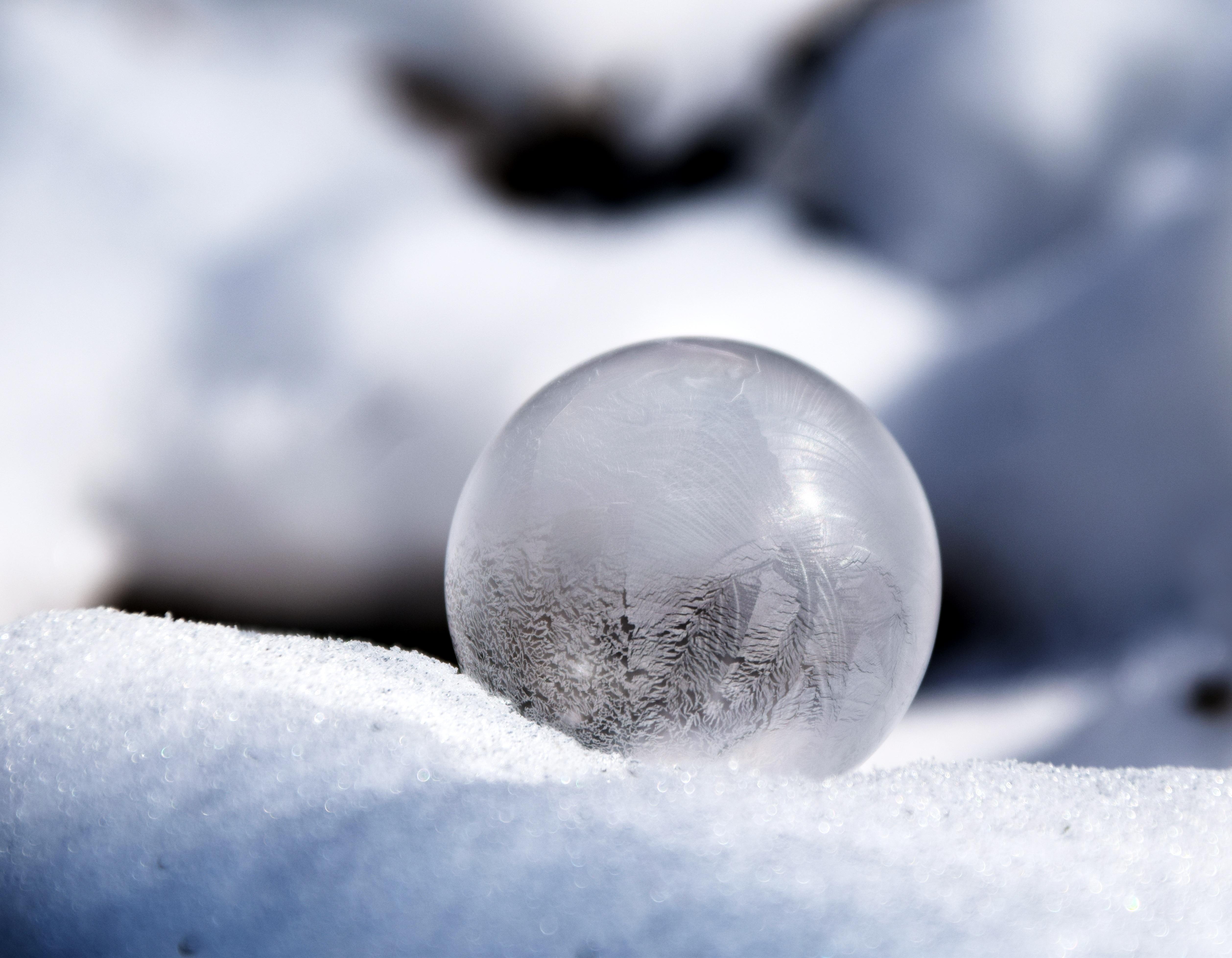5032x3912 Free Image : water, snow, cold, winter, structure, sky, pattern, christmas, close up, background, sphere, beautiful, balls, soap bubble, wintry, freezing, macro photography, frozen bubble, computer wallpaper, frosted soap bubble, frost blister