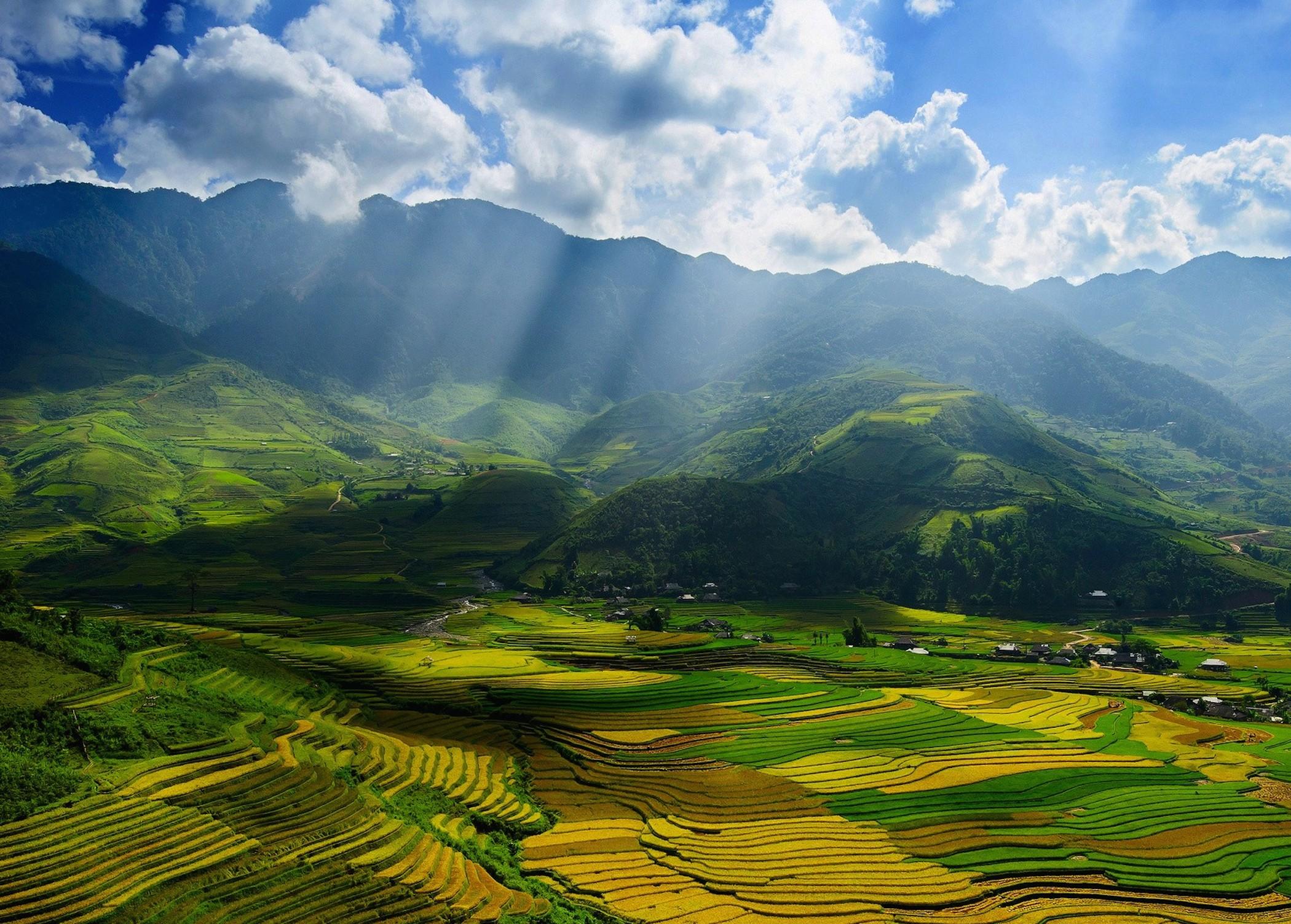 2100x1504 Mu Cang Chai District Vietnam Wallpaper