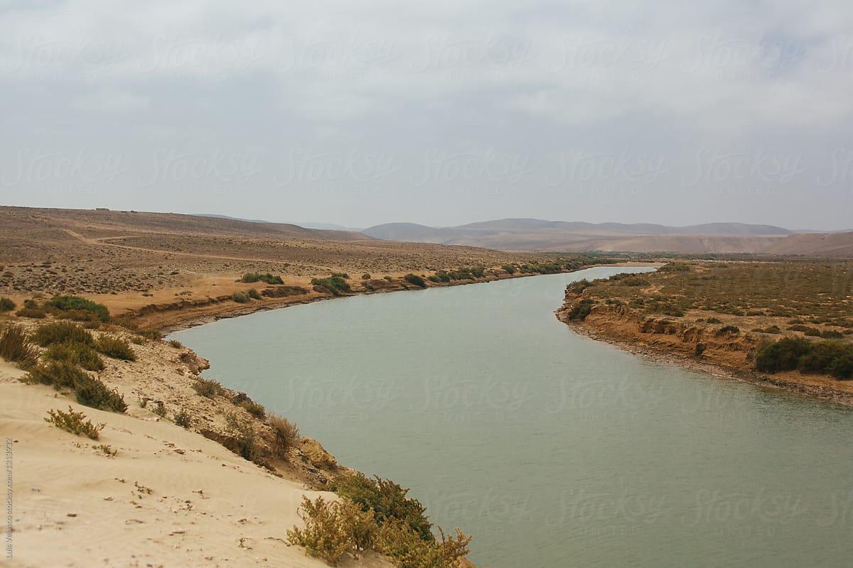 Rivers in the desert. Реки пустыни России. Десертные реки. River in the Desert. Реки Марокко.