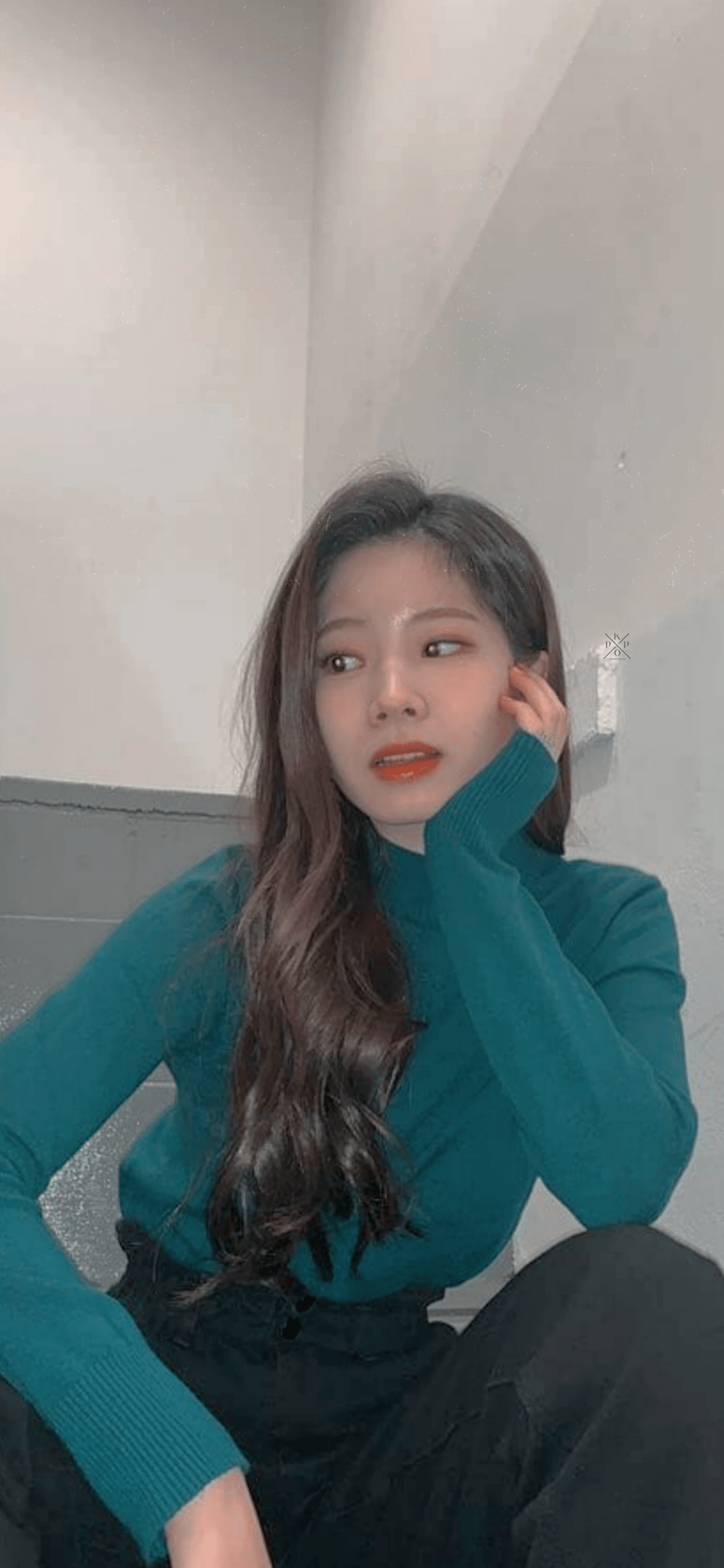 1080x2340 dahyun wallpaper