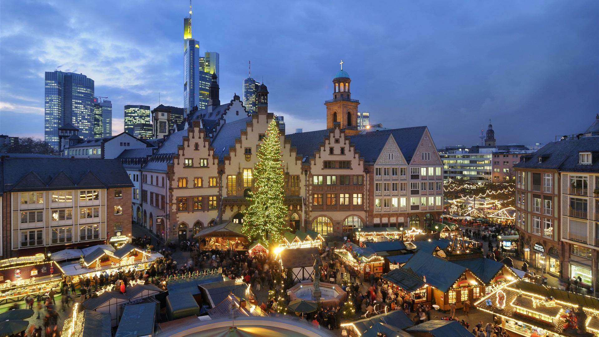 1920x1080 Munich At Christmas