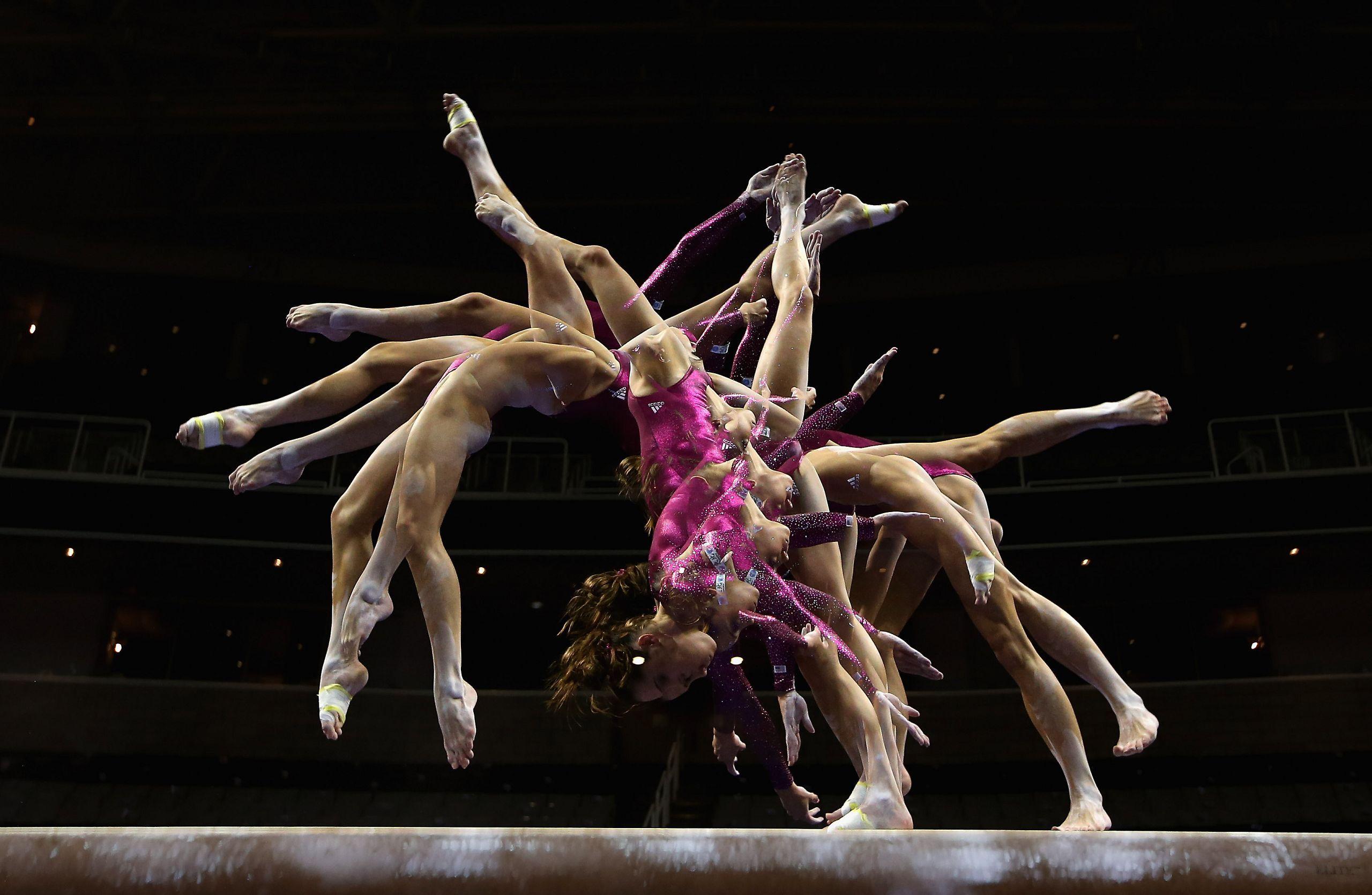 2560x1671 acrobatics HD Wallpaper