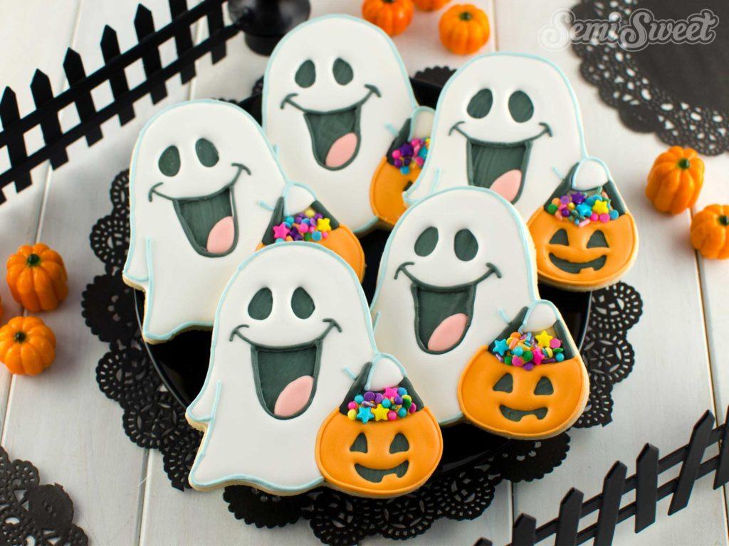 1024x768 How To Make Trick Or Treating Ghost Cookies