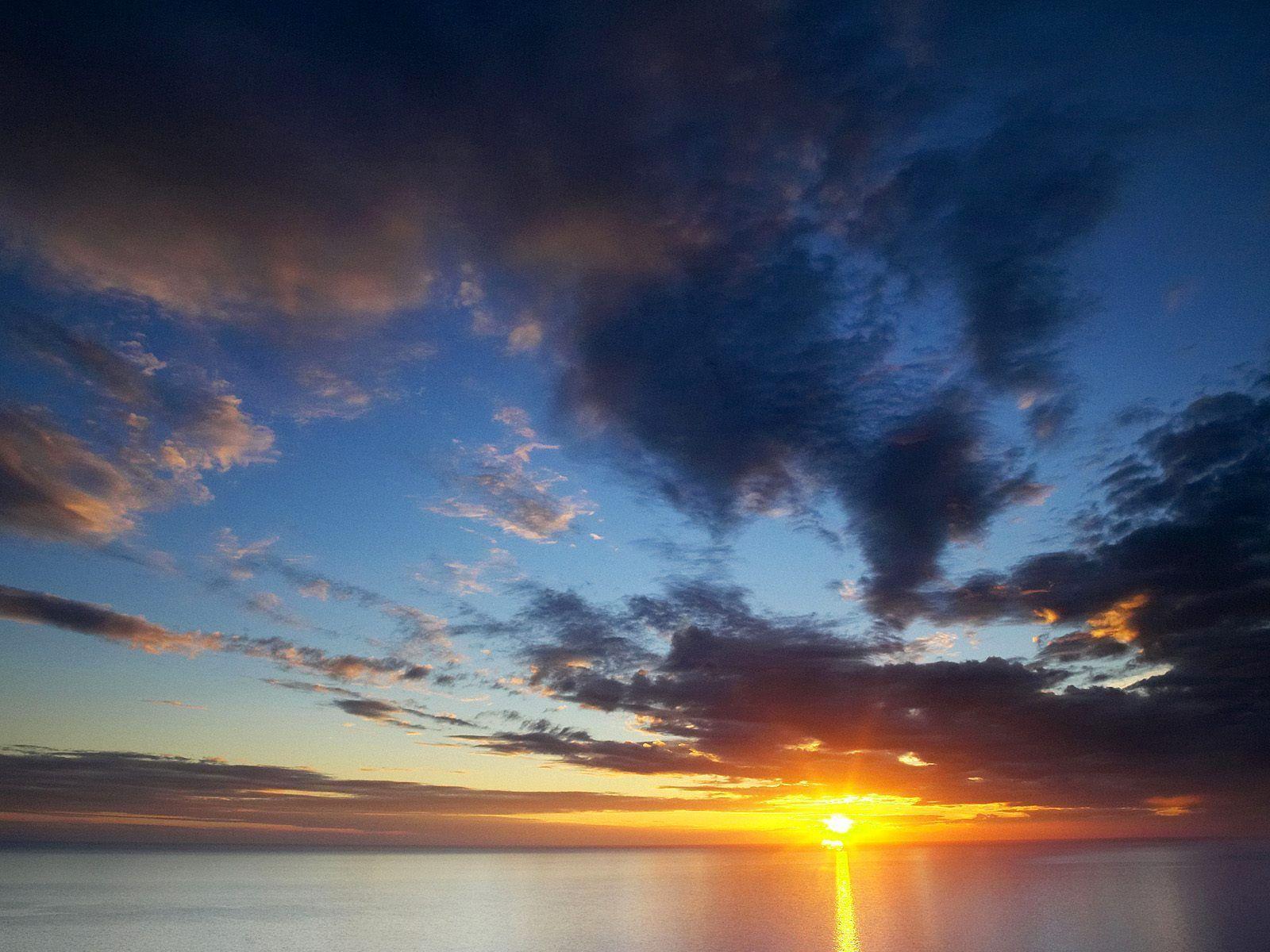 1600x1200 Nature: Evening Over Costa Del Sol, La Axarquia, Andalusia, Spain, picture nr. 3