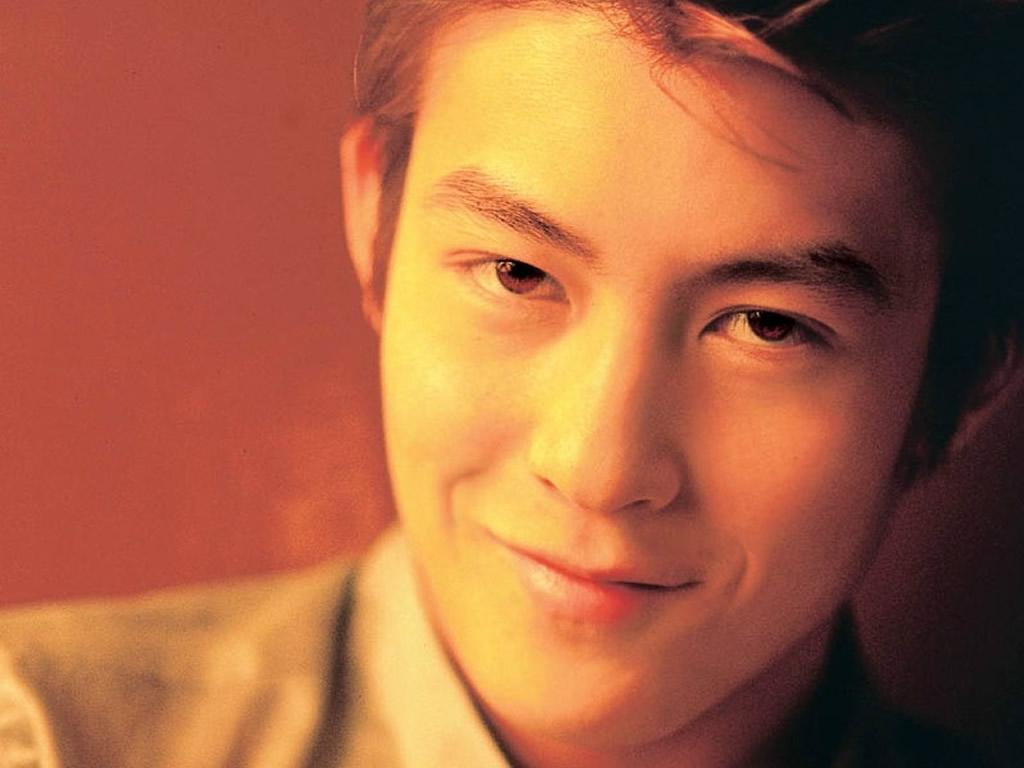 Edison Chen Wallpapers - Top Free Edison Chen Backgrounds - WallpaperAccess