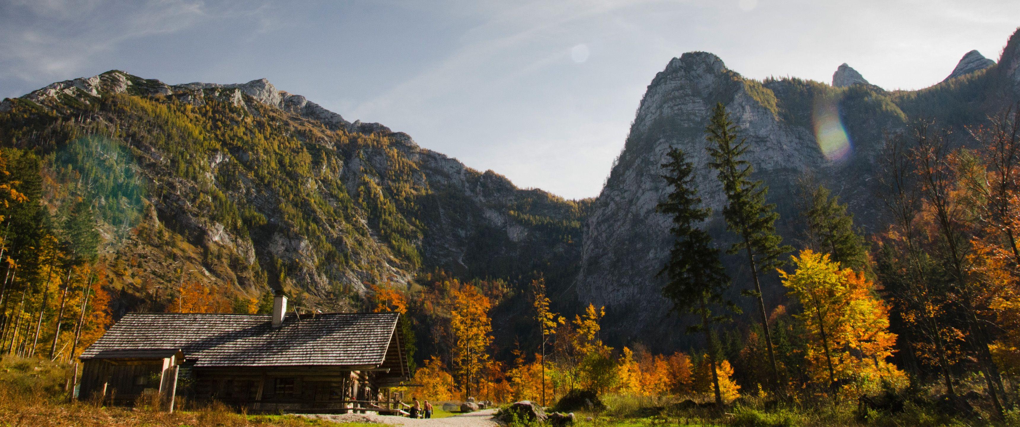 3440x1440 Fall Cabin 21:9 Wallpaper. Ultrawide Monitor 21:9 Wallpaper