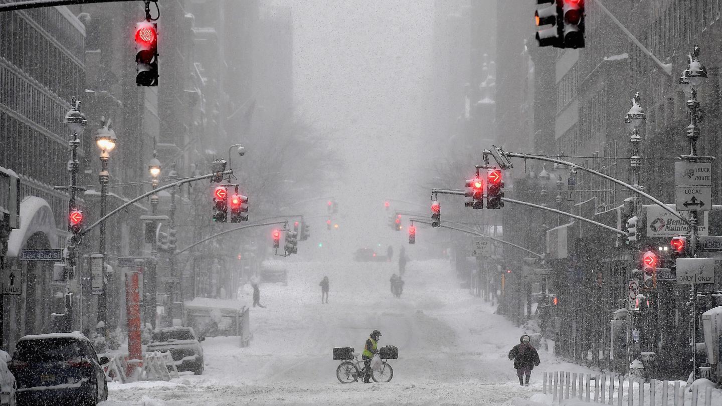1440x810 Watch footage of New York's latest snowstorm