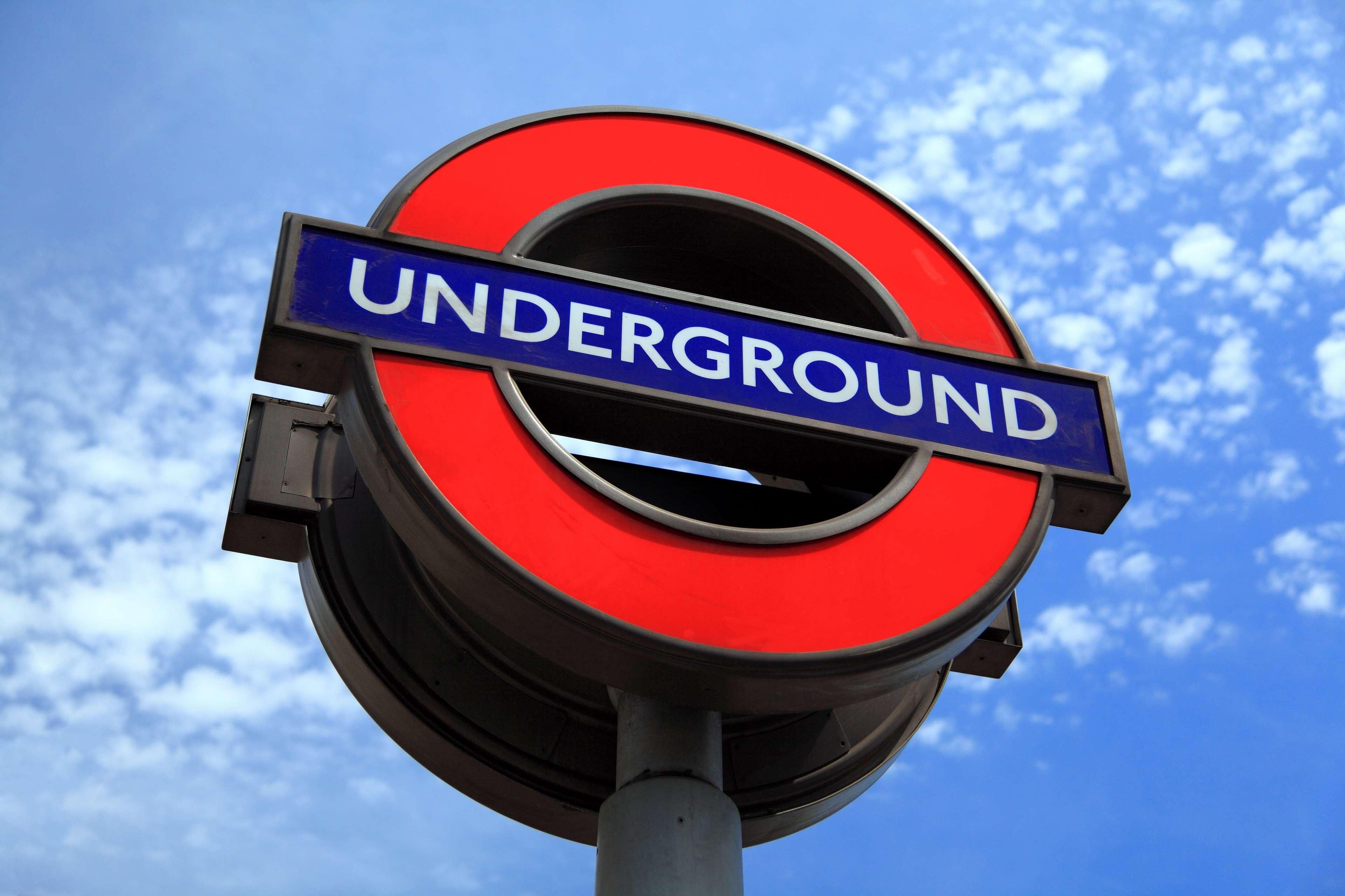 3840x2560 blue, capital, england, famous, london, metro, sign, sky, subway, symbol, transportation, travel, tube, underground, urban 4k wallpaper