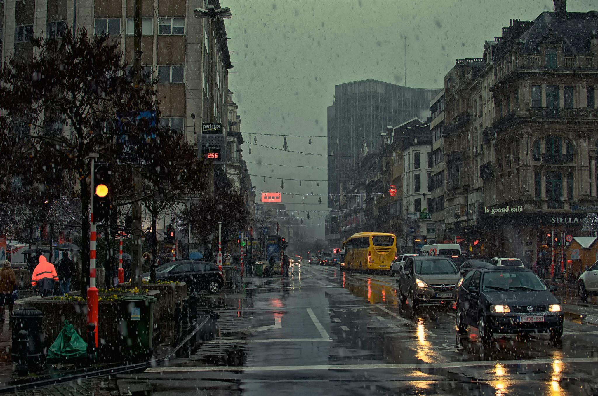 2048x1356 Rain City Picture Data Src Laptop Wallpaper Rain HD Wallpaper